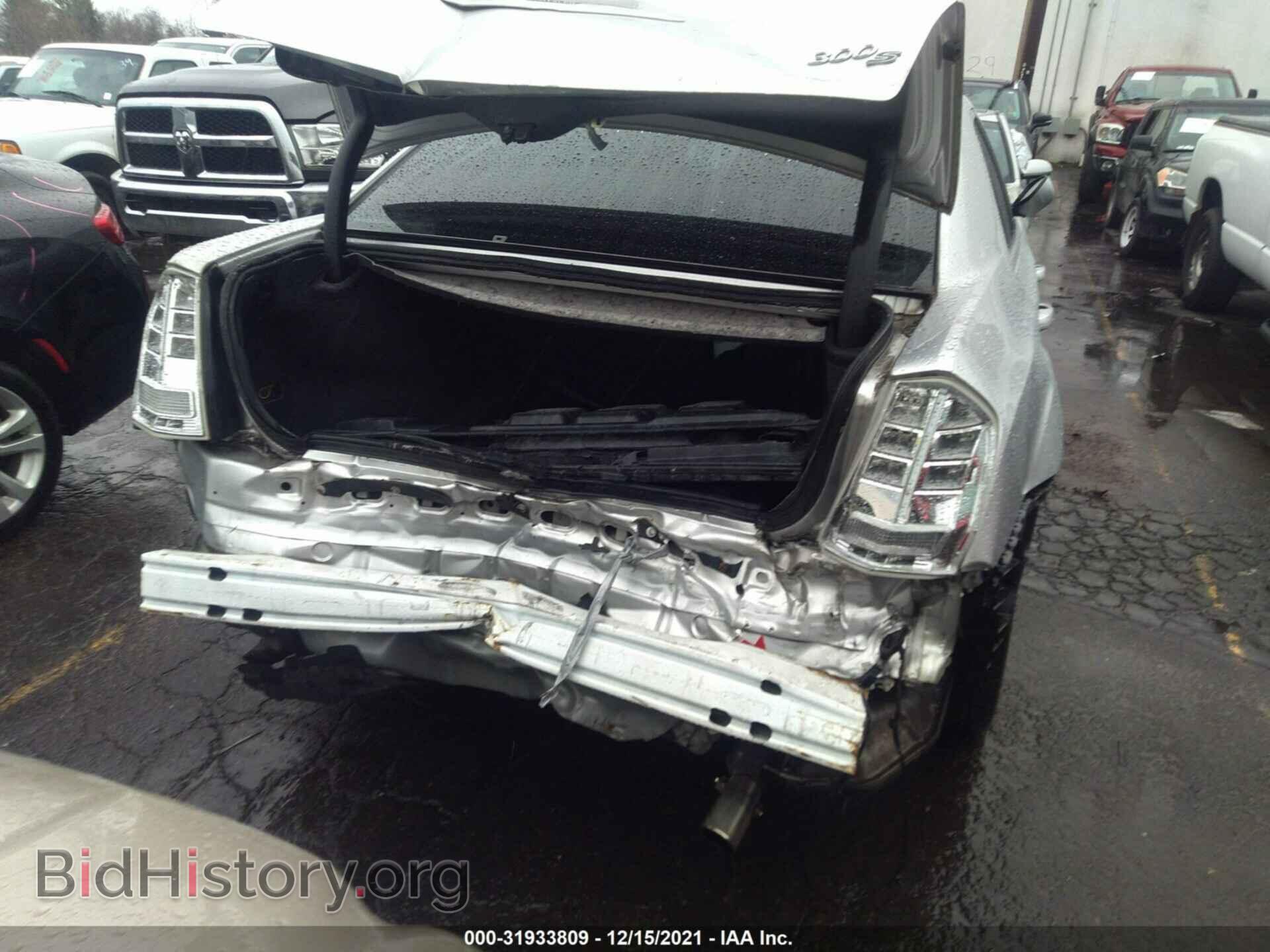 2012 CHRYSLER 300 - VIN: 2C3CCABG4CH288372 - Фото 6