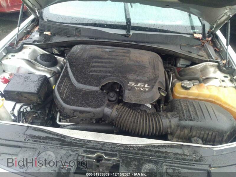 2012 Chrysler 300 (VIN 2C3CCABG4CH288372) — фото 10 из 11