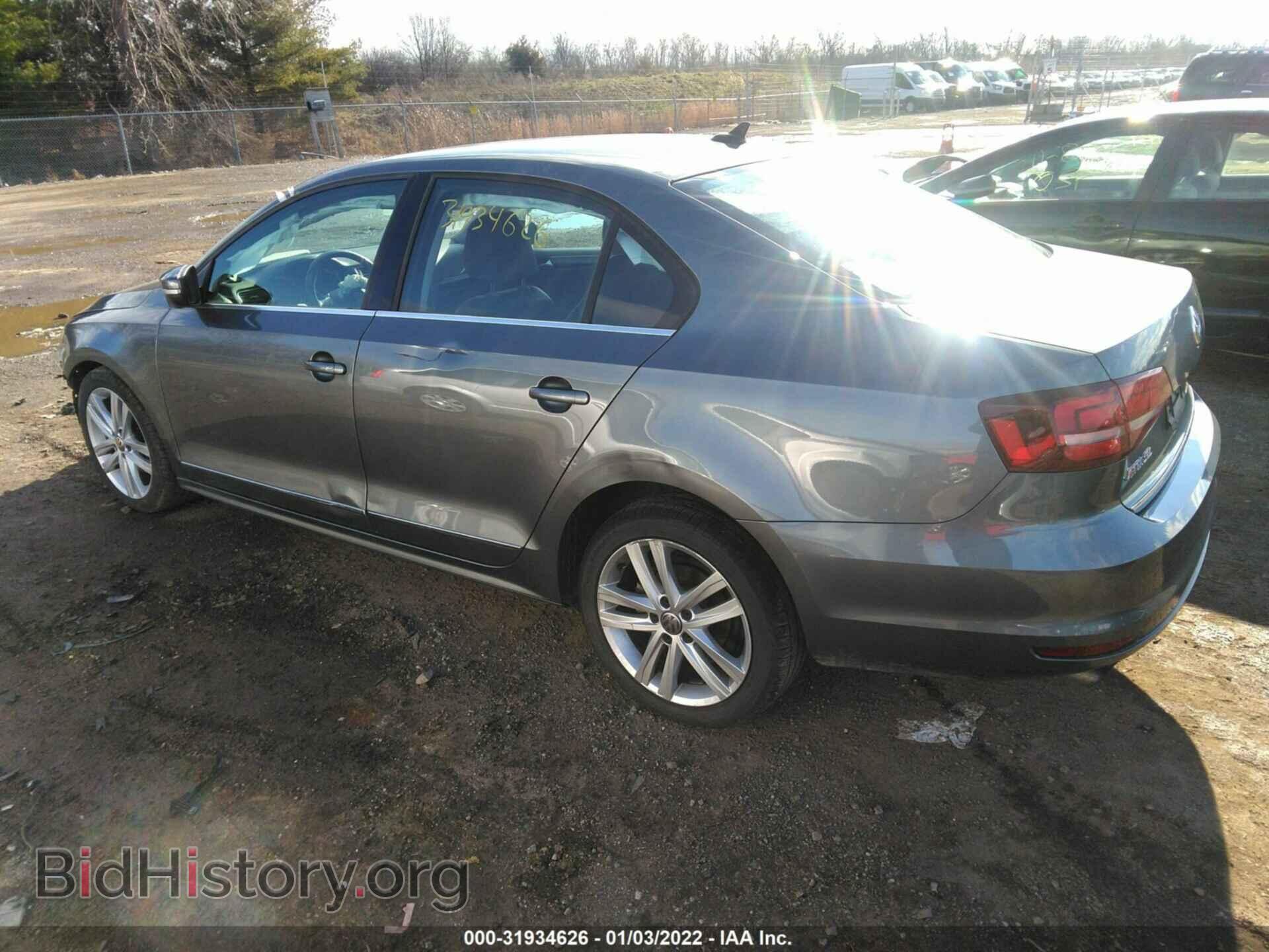 2017 VOLKSWAGEN JETTA - VIN: 3VWL17AJ2HM266636 - Фото 3