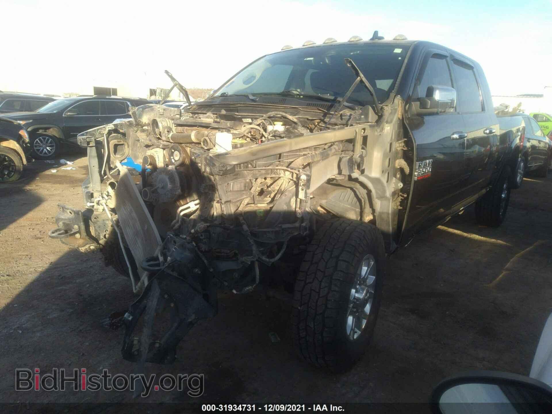 2017 RAM 2500 - VIN: 3C6UR5NL8HG737923 - Фото 2