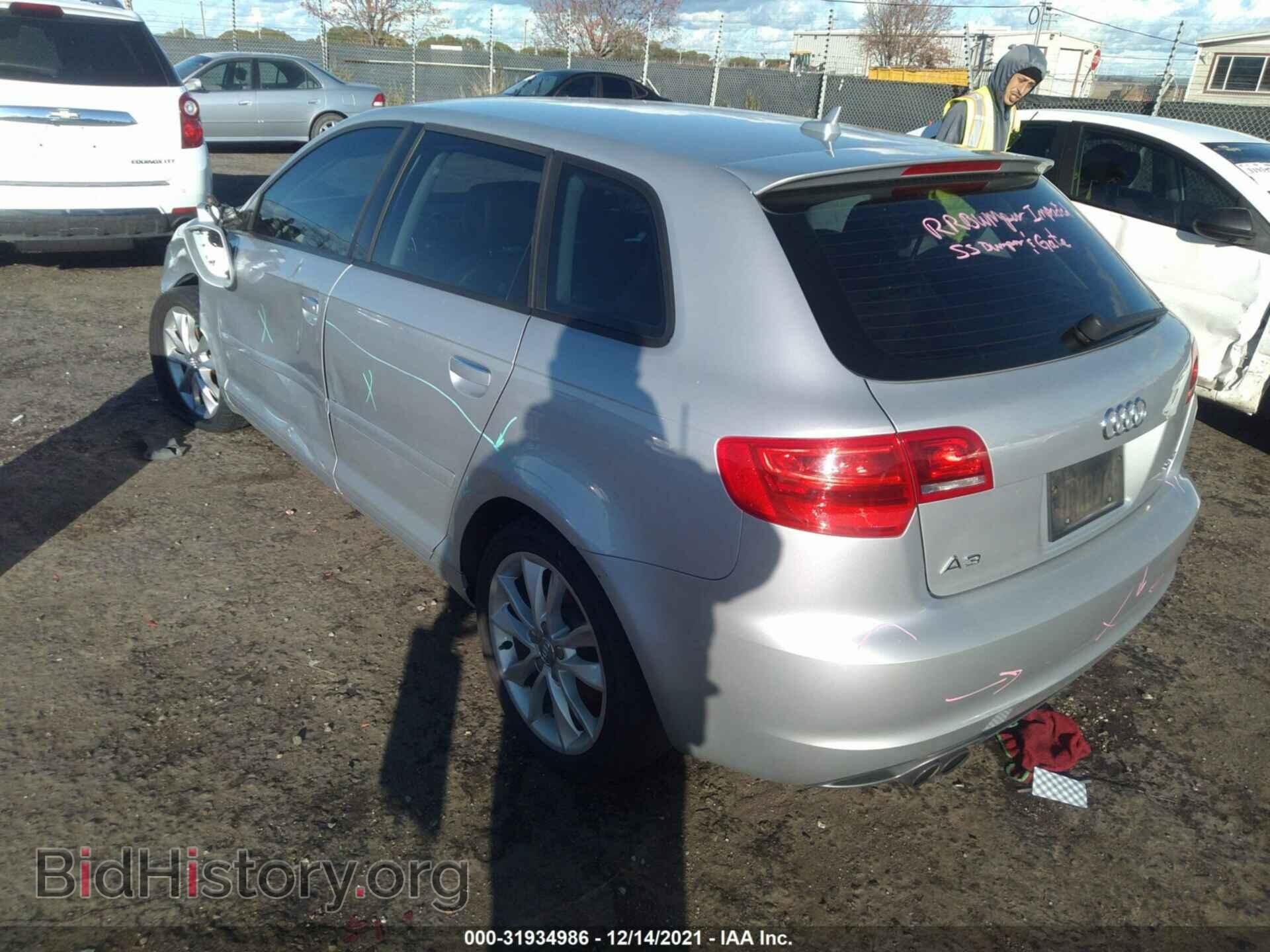 2011 AUDI A3 - VIN: WAUBEAFM7BA145850 - Фото 3