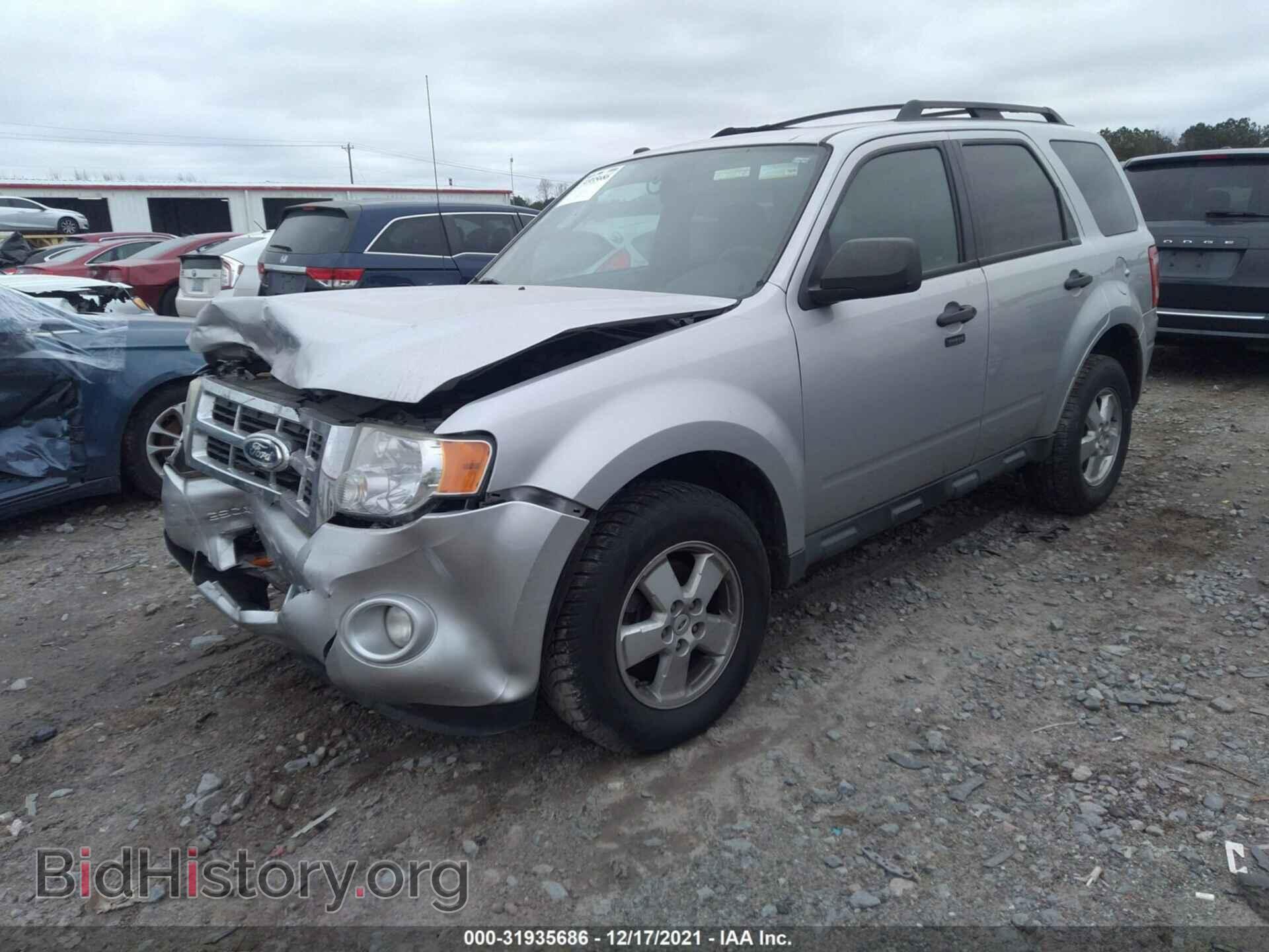 2011 FORD ESCAPE - VIN: 1FMCU9DG0BKA41535 - Фото 2