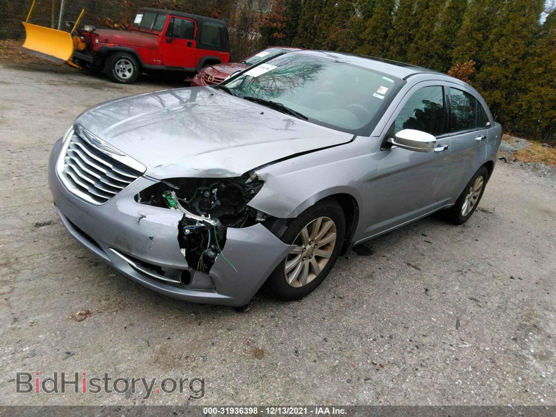 2013 CHRYSLER 200 - VIN: 1C3CCBCG1DN510086 - Фото 2