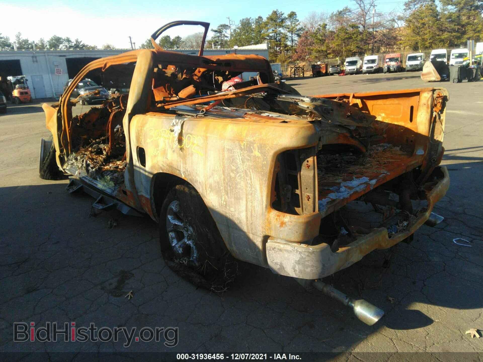 2019 RAM 1500 - VIN: 1C6SRFFTXKN626932 - Фото 3