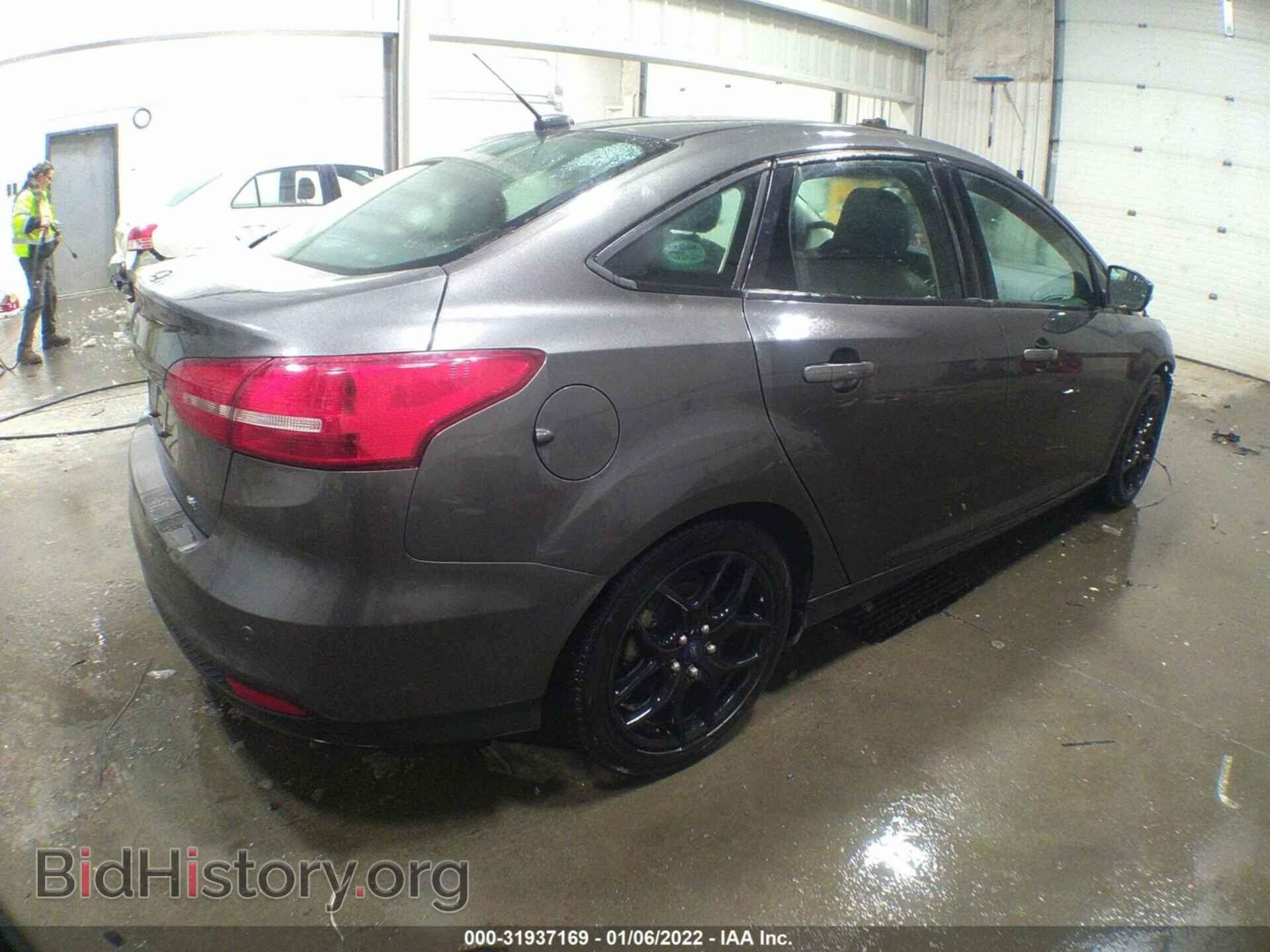 2016 FORD FOCUS - VIN: 1FADP3F22GL247218 - Photo 4