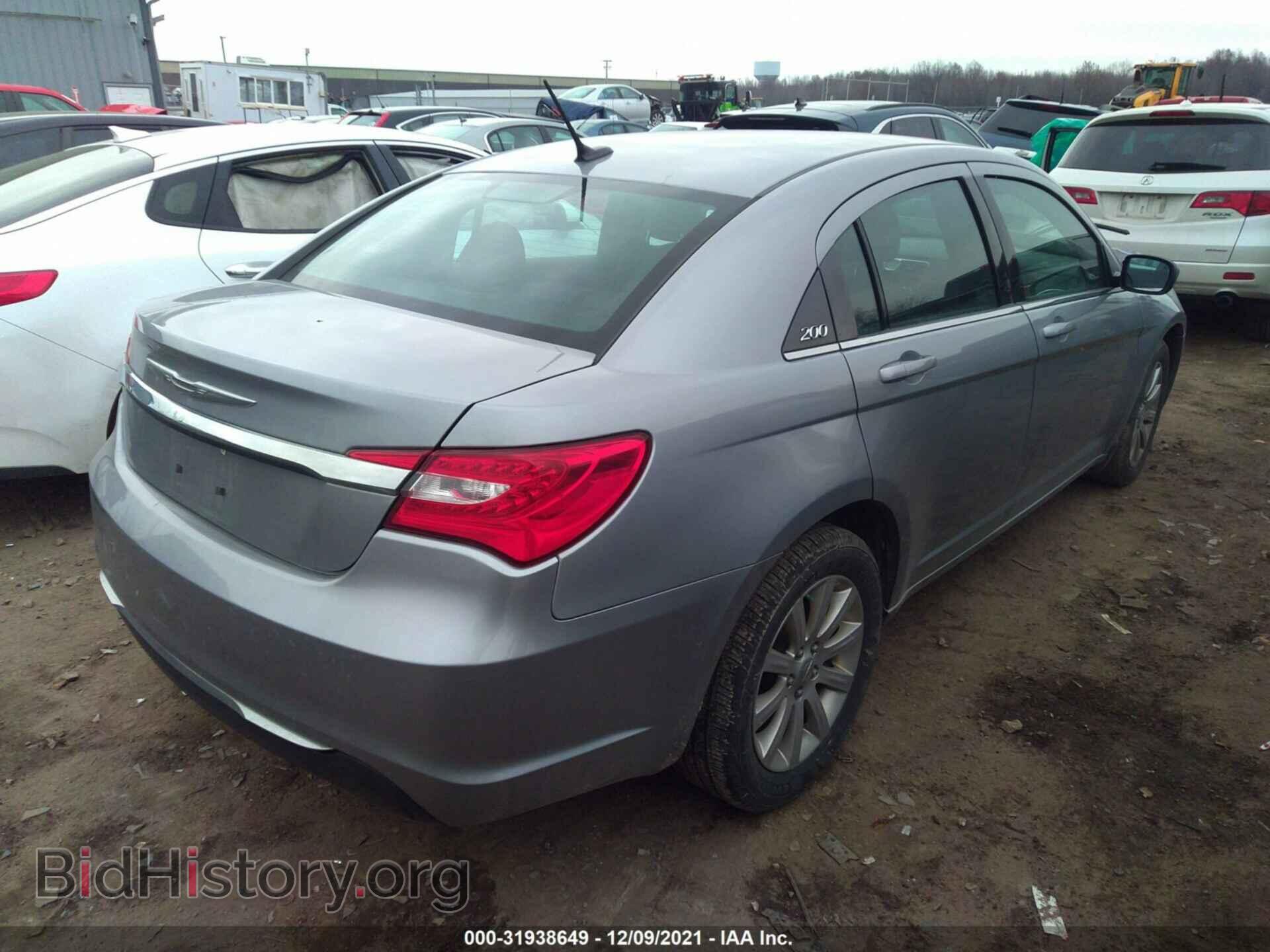2013 CHRYSLER 200 - VIN: 1C3CCBBB0DN580345 - Фото 4