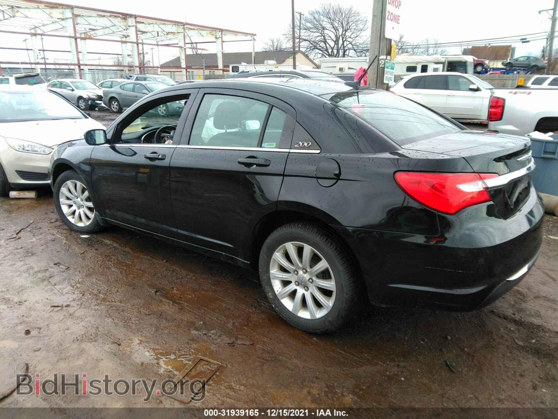 2011 CHRYSLER 200 - VIN: 1C3BC1FB1BN604200 - Фото 3