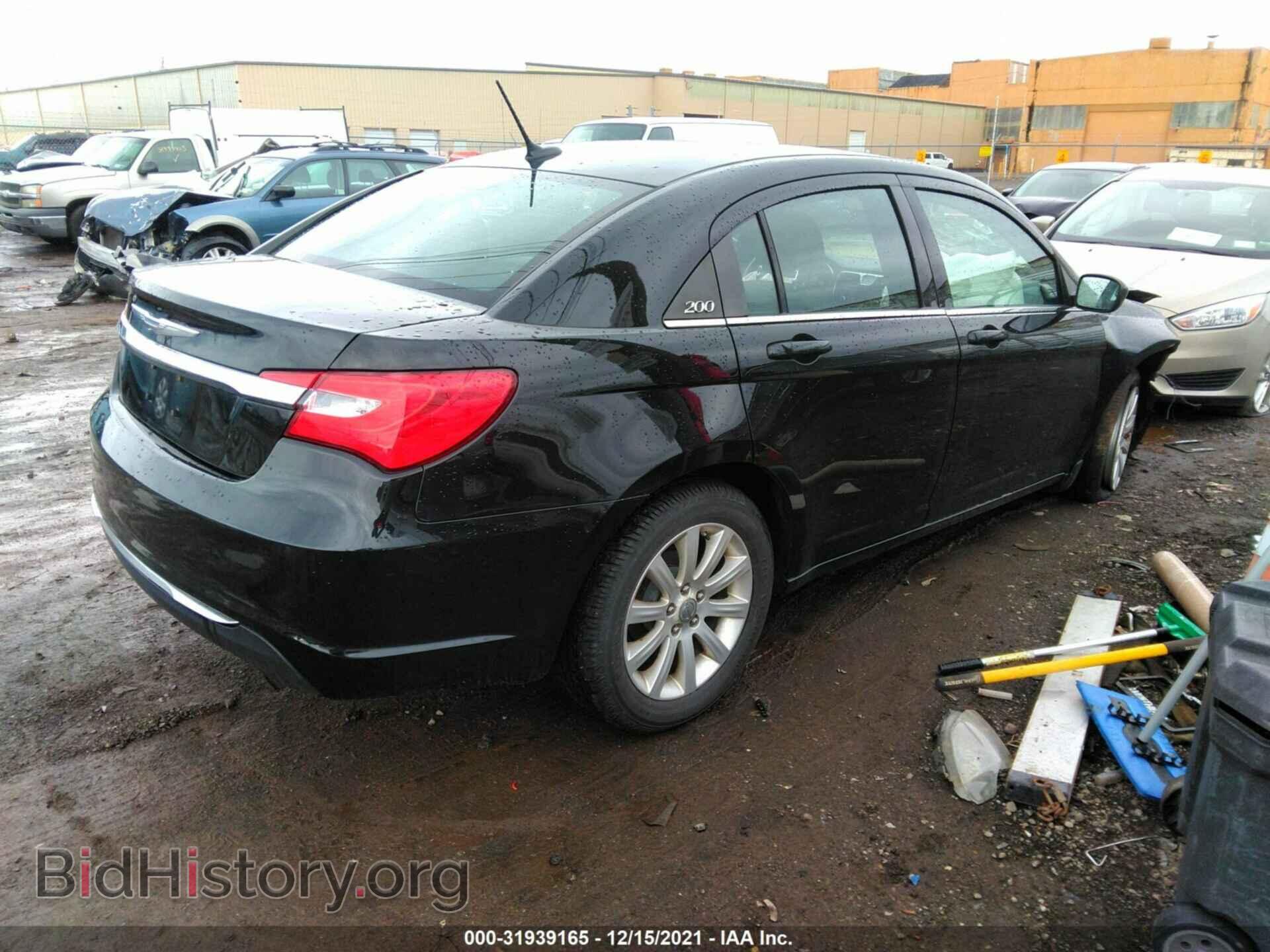 2011 CHRYSLER 200 - VIN: 1C3BC1FB1BN604200 - Фото 4