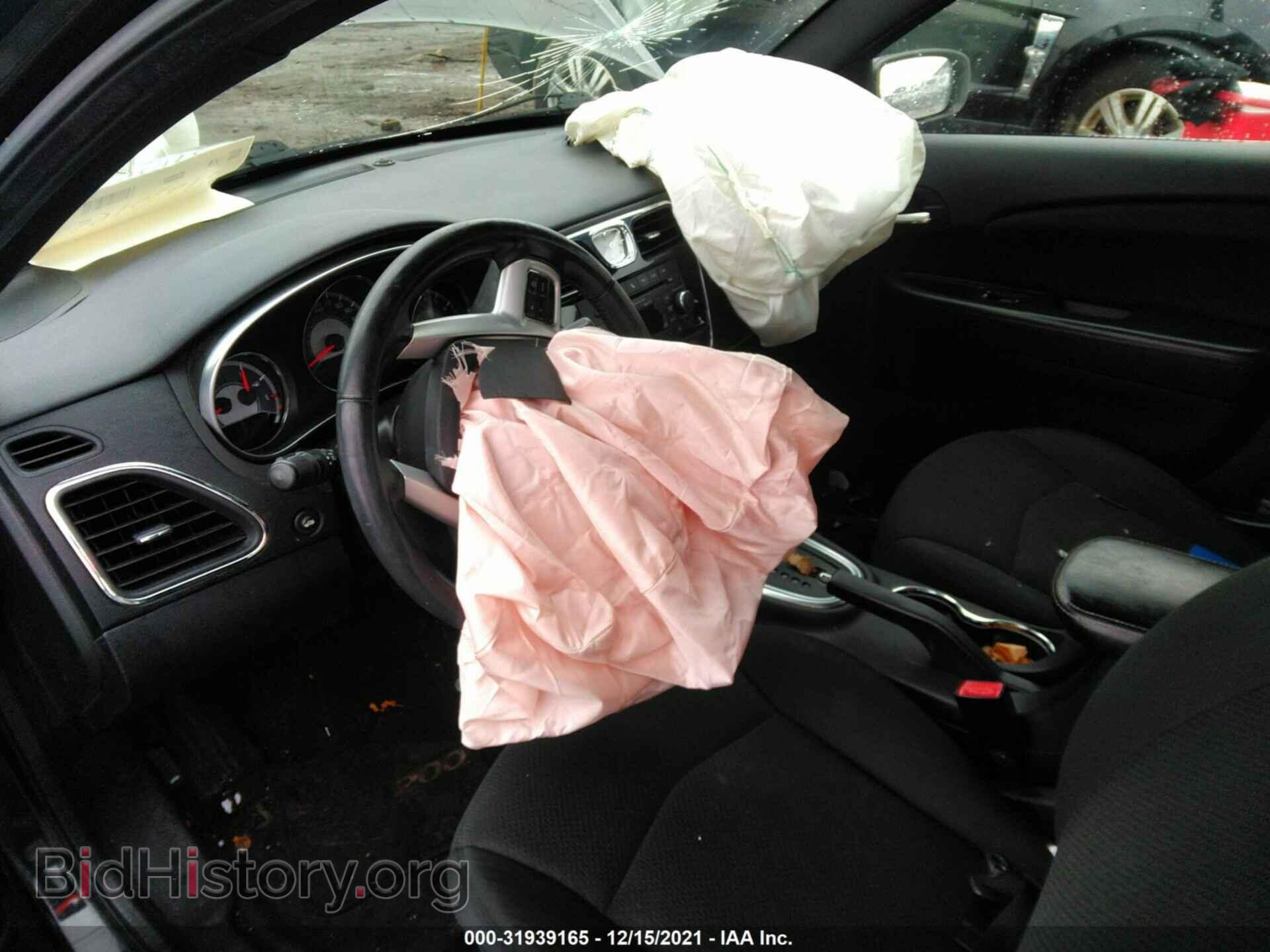 2011 CHRYSLER 200 - VIN: 1C3BC1FB1BN604200 - Фото 5