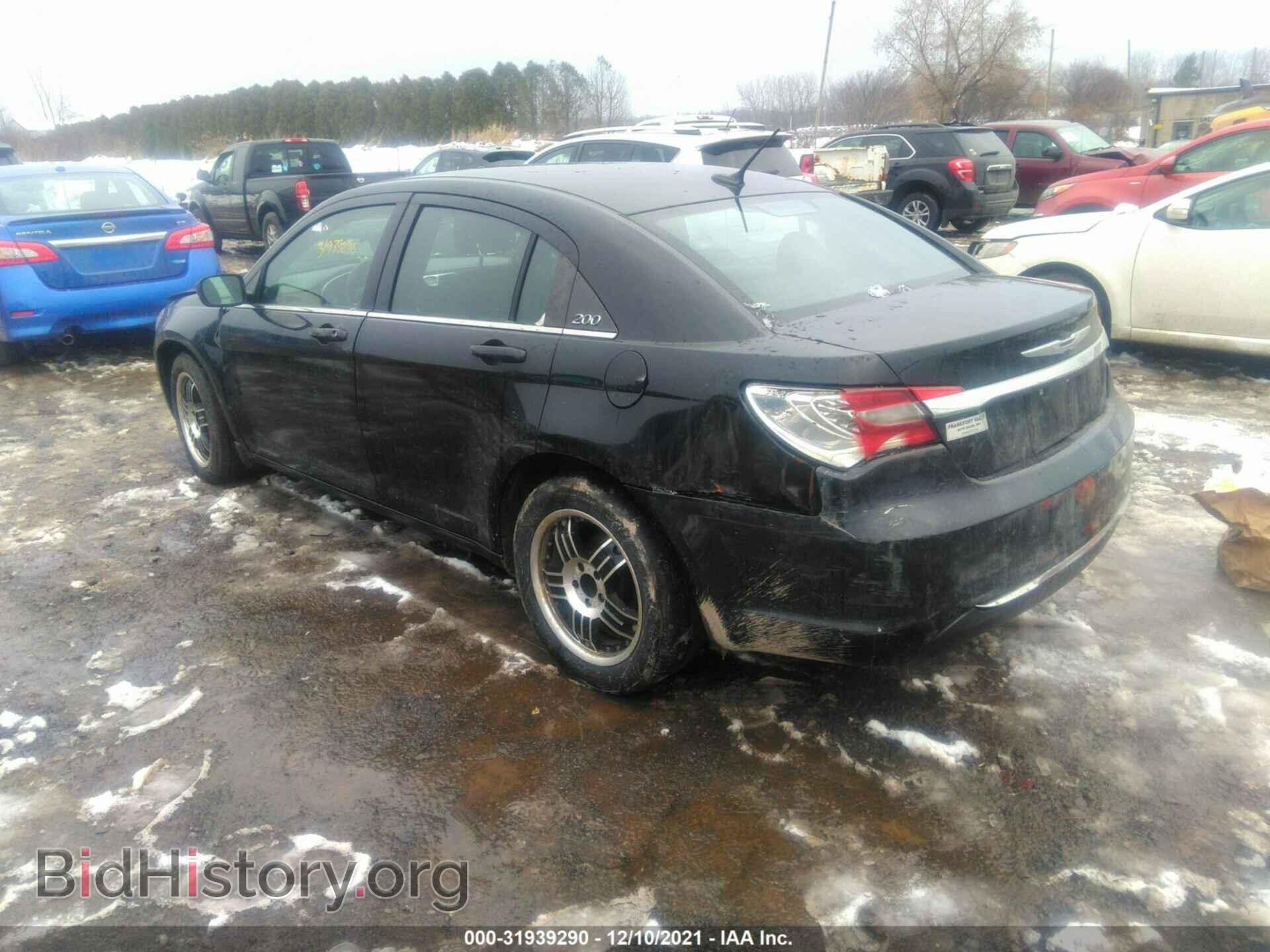 2011 CHRYSLER 200 - VIN: 1C3BC4FB1BN610984 - Фото 3