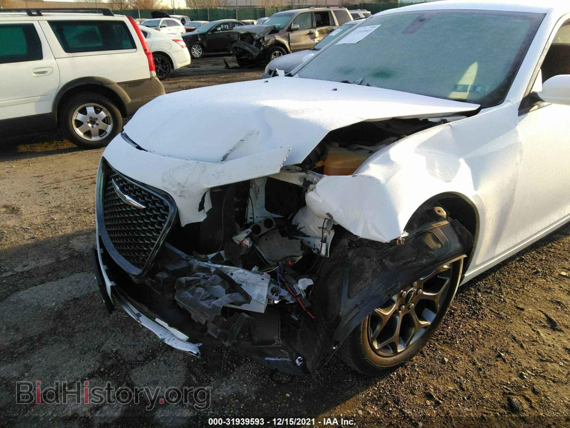 2017 CHRYSLER 300 - VIN: 2C3CCAGG2HH553192 - Фото 6
