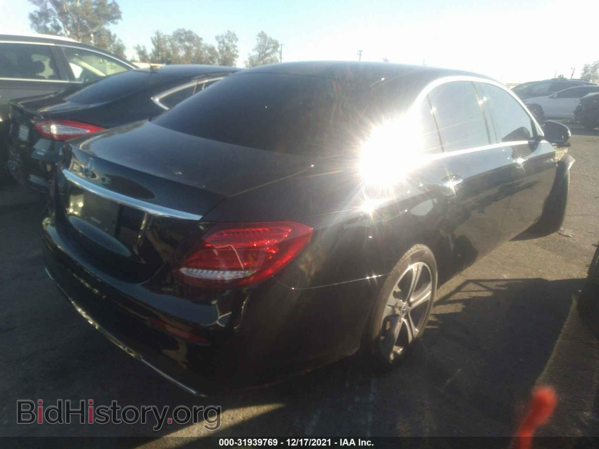 2020 MERCEDES-BENZ E-CLASS - VIN: WDDZF8DB2LA751718 - Фото 4