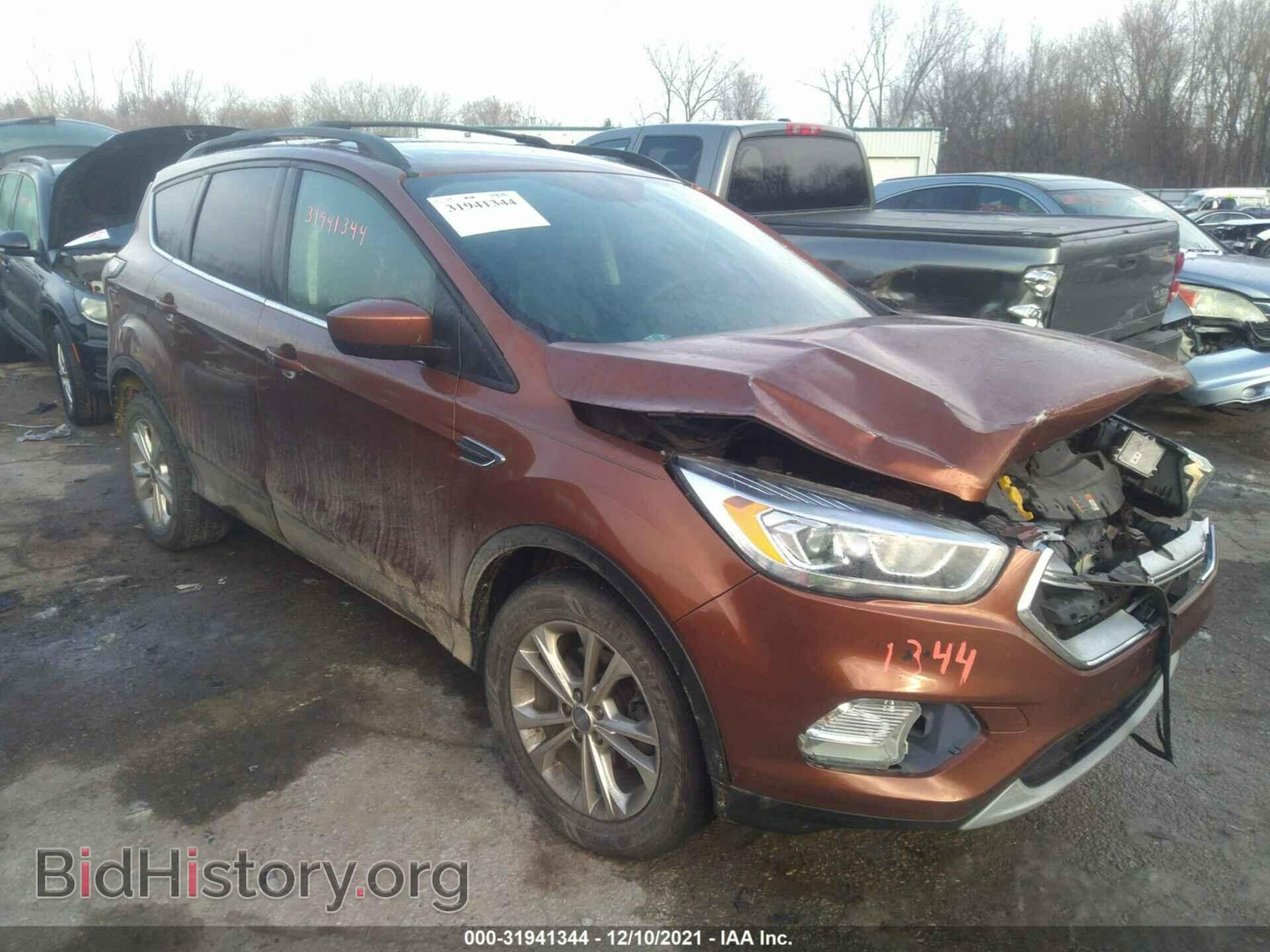 Фотография 1FMCU0GD1HUA09915 - FORD ESCAPE 2017