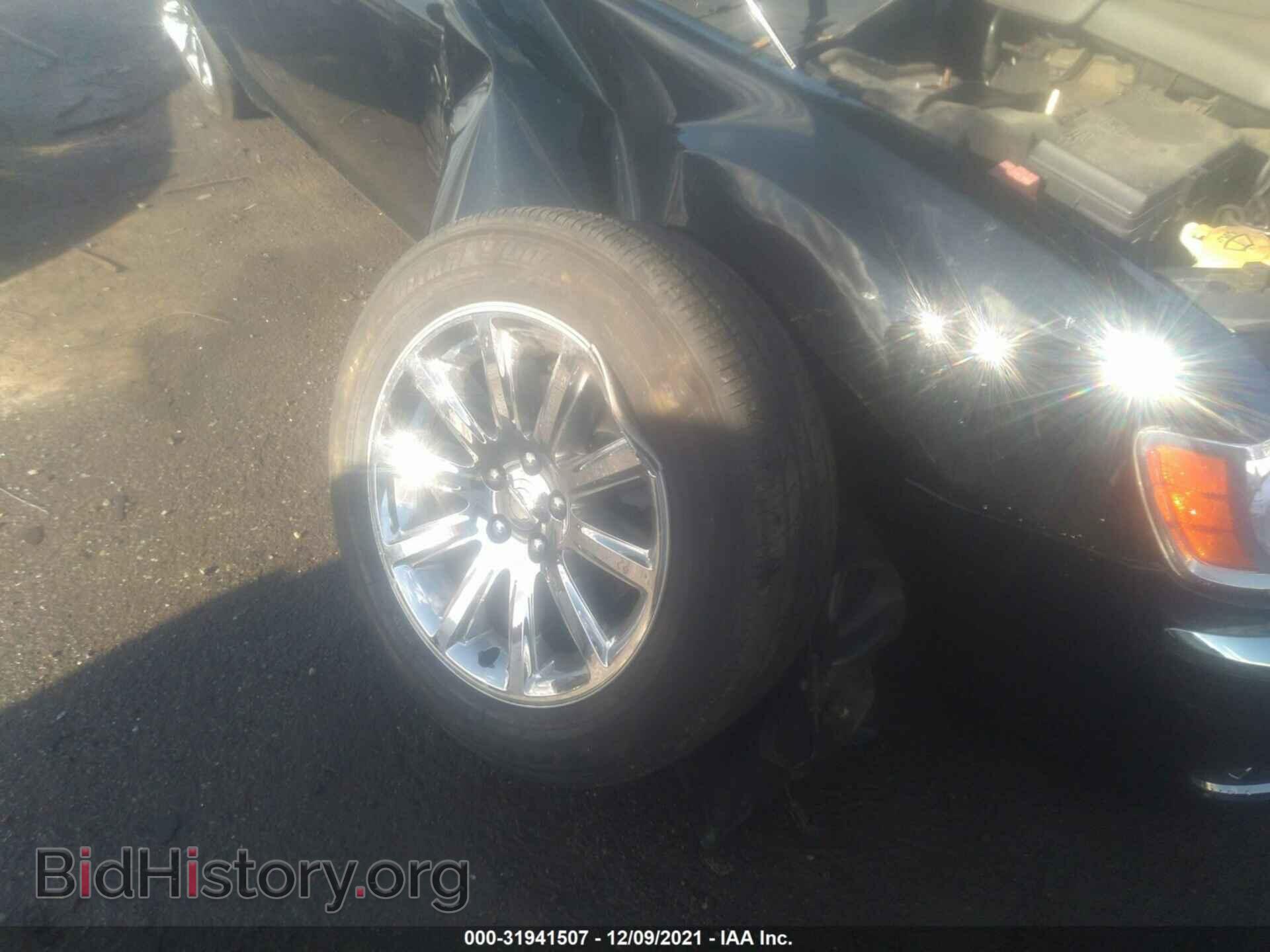 2014 CHRYSLER 300 - VIN: 2C3CCAEG5EH378726 - Фото 12