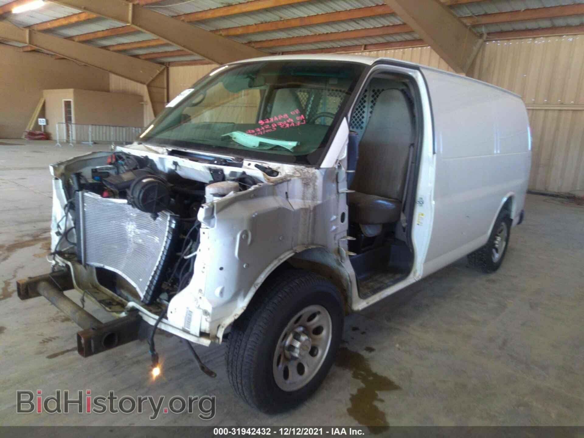 2014 CHEVROLET EXPRESS CARGO VAN - VIN: 1GCSGAFX3E1151432 - Photo 2
