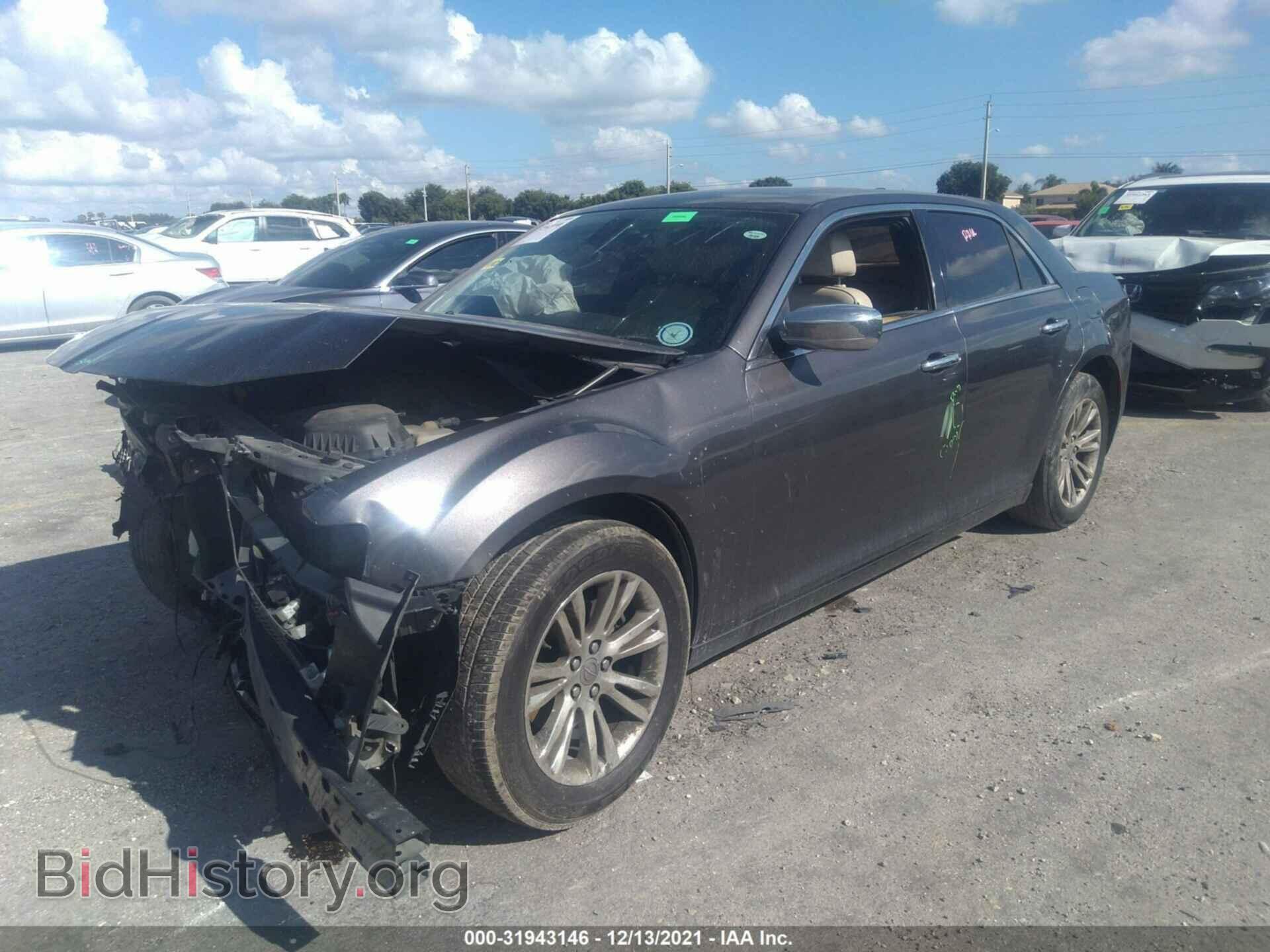 2016 CHRYSLER 300 - VIN: 2C3CCAEG1GH334113 - Фото 2