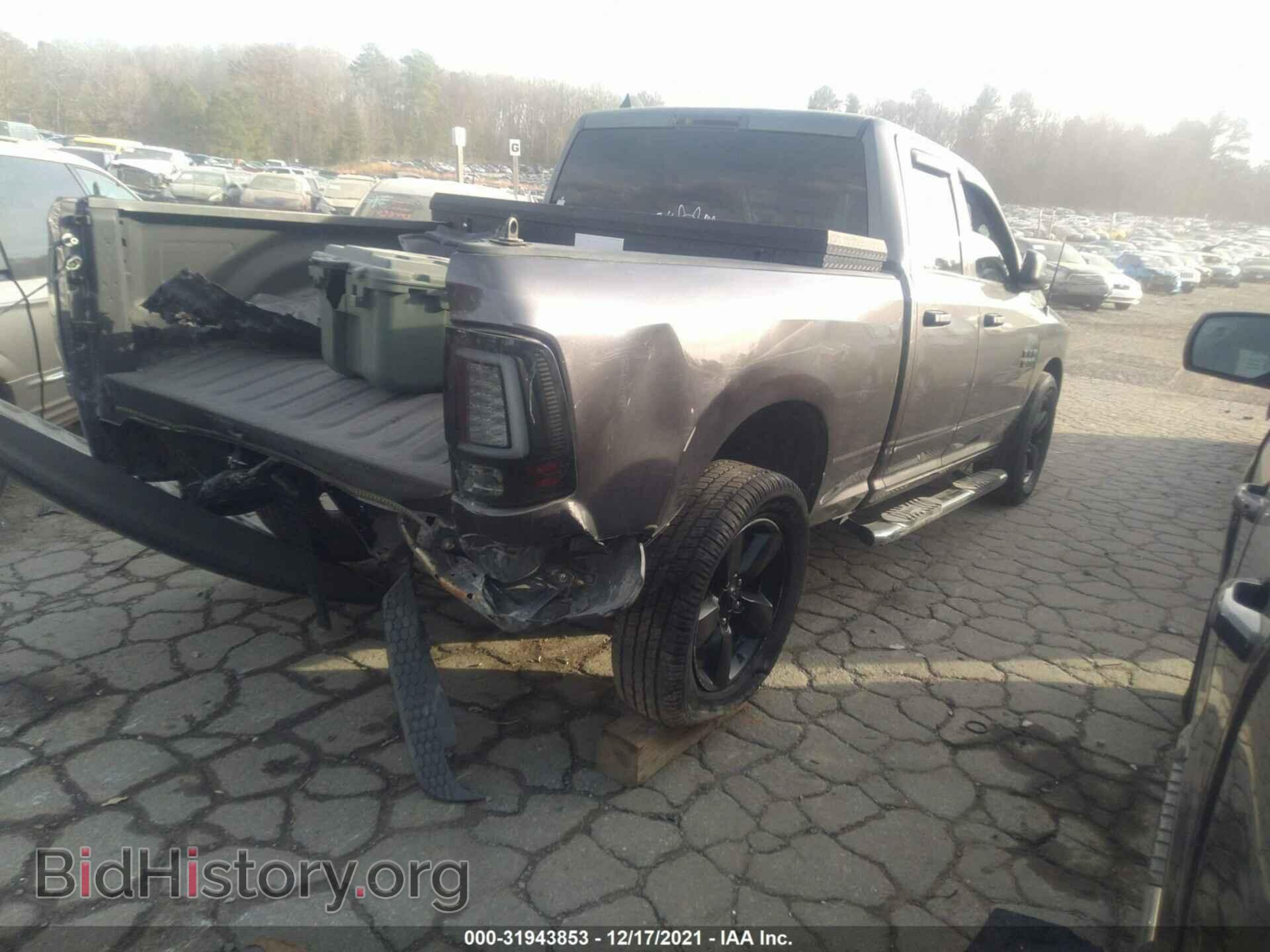 2018 RAM 1500 - VIN: 1C6RR6FG2JS259381 - Фото 4