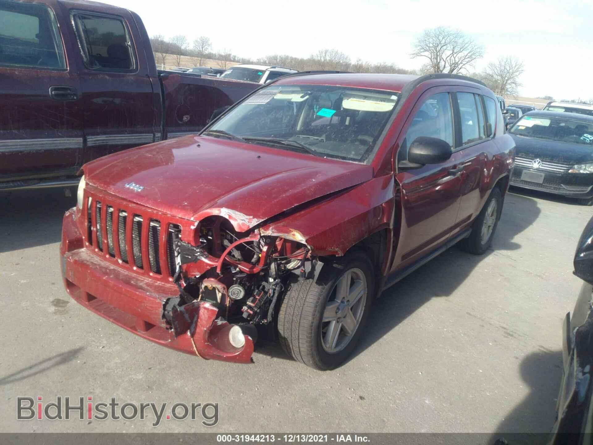 2007 JEEP COMPASS - VIN: 1J8FT47W77D378816 - Фото 2