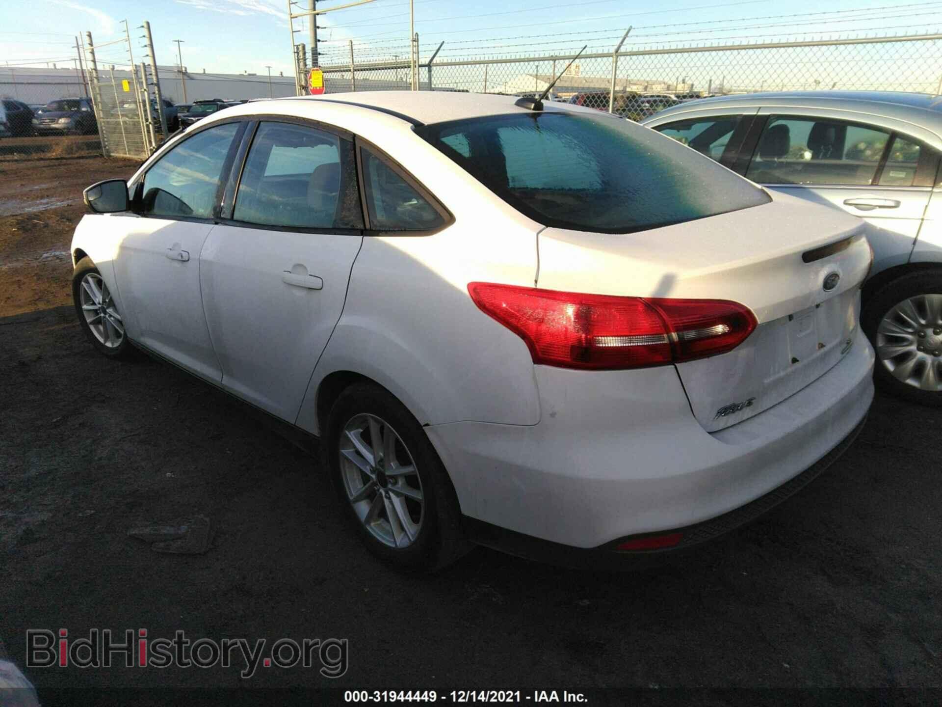 2016 FORD FOCUS - VIN: 1FADP3F21GL204523 - Фото 3