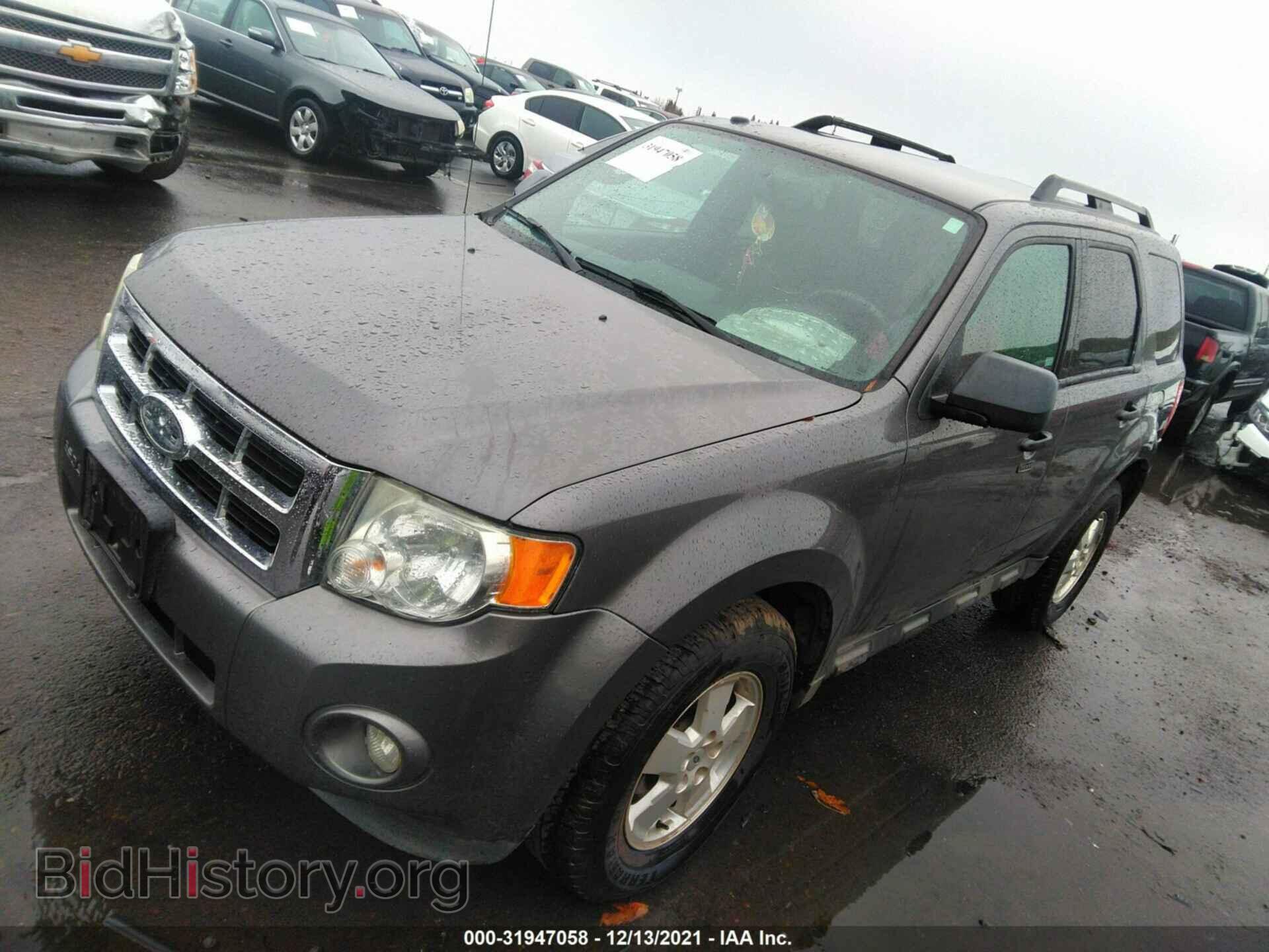 2011 FORD ESCAPE - VIN: 1FMCU9D72BKB85586 - Photo 2