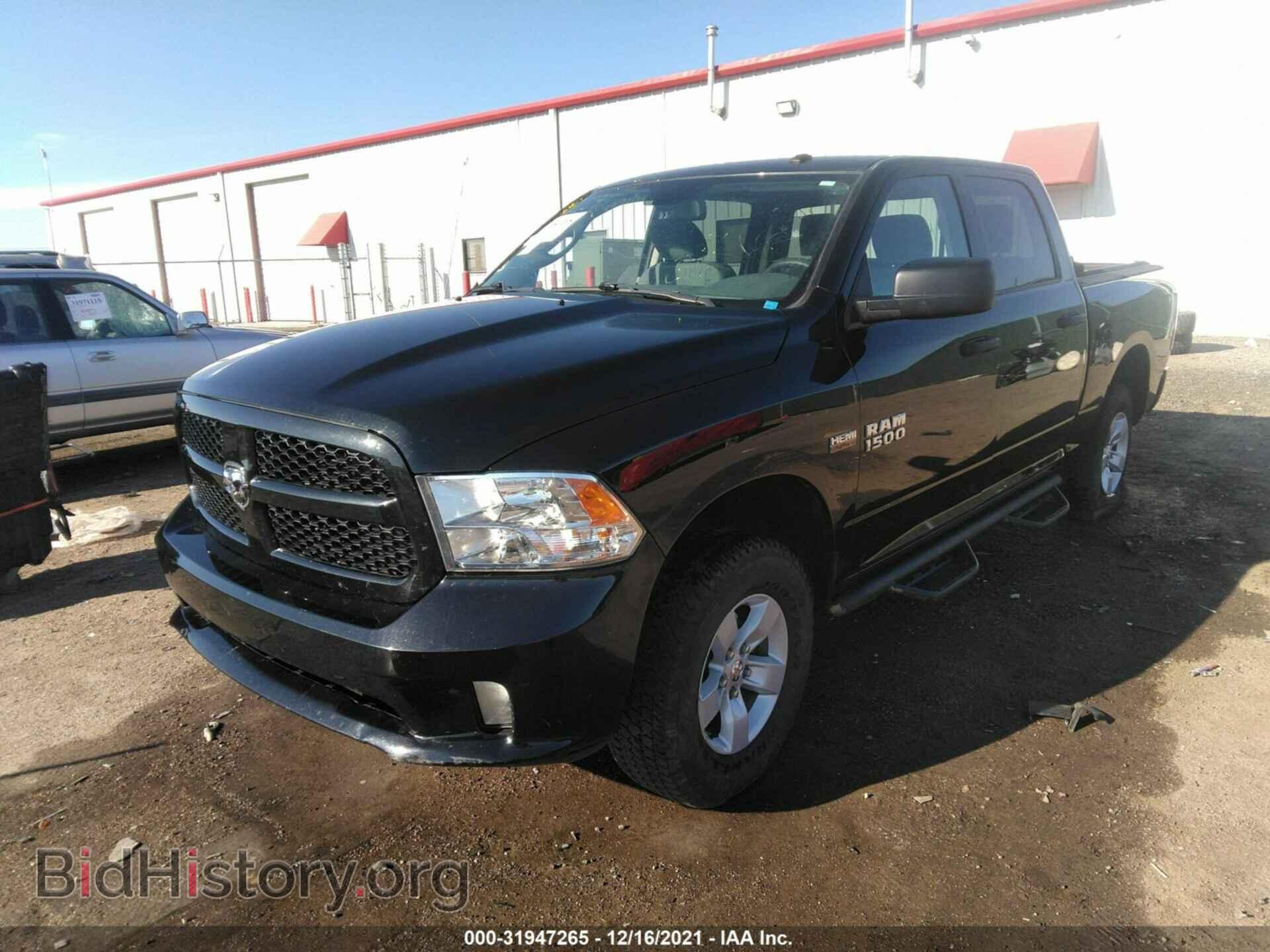 2018 RAM 1500 - VIN: 3C6RR7KT2JG265682 - Photo 2