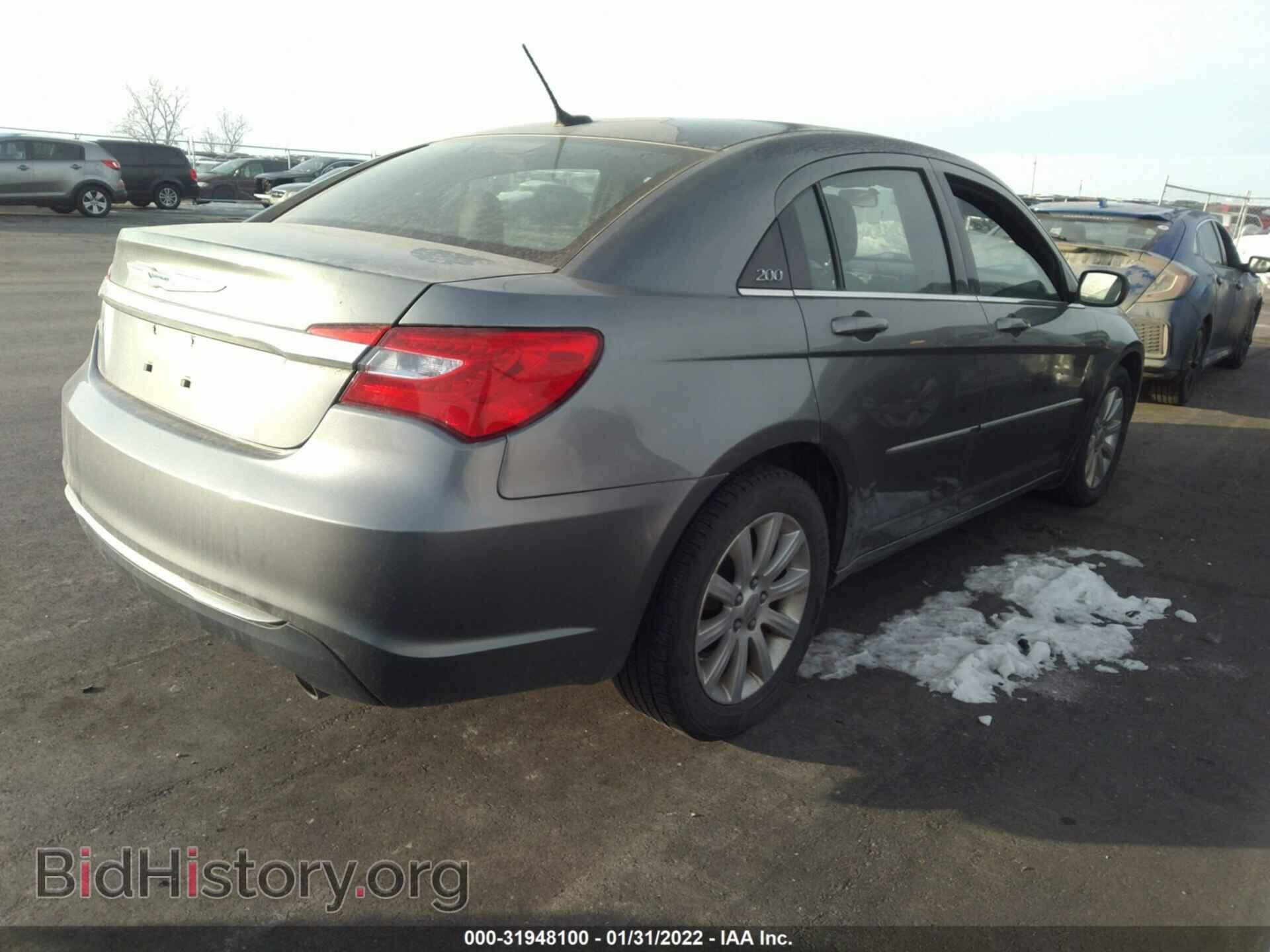 2013 CHRYSLER 200 - VIN: 1C3CCBBG0DN669098 - Фото 4