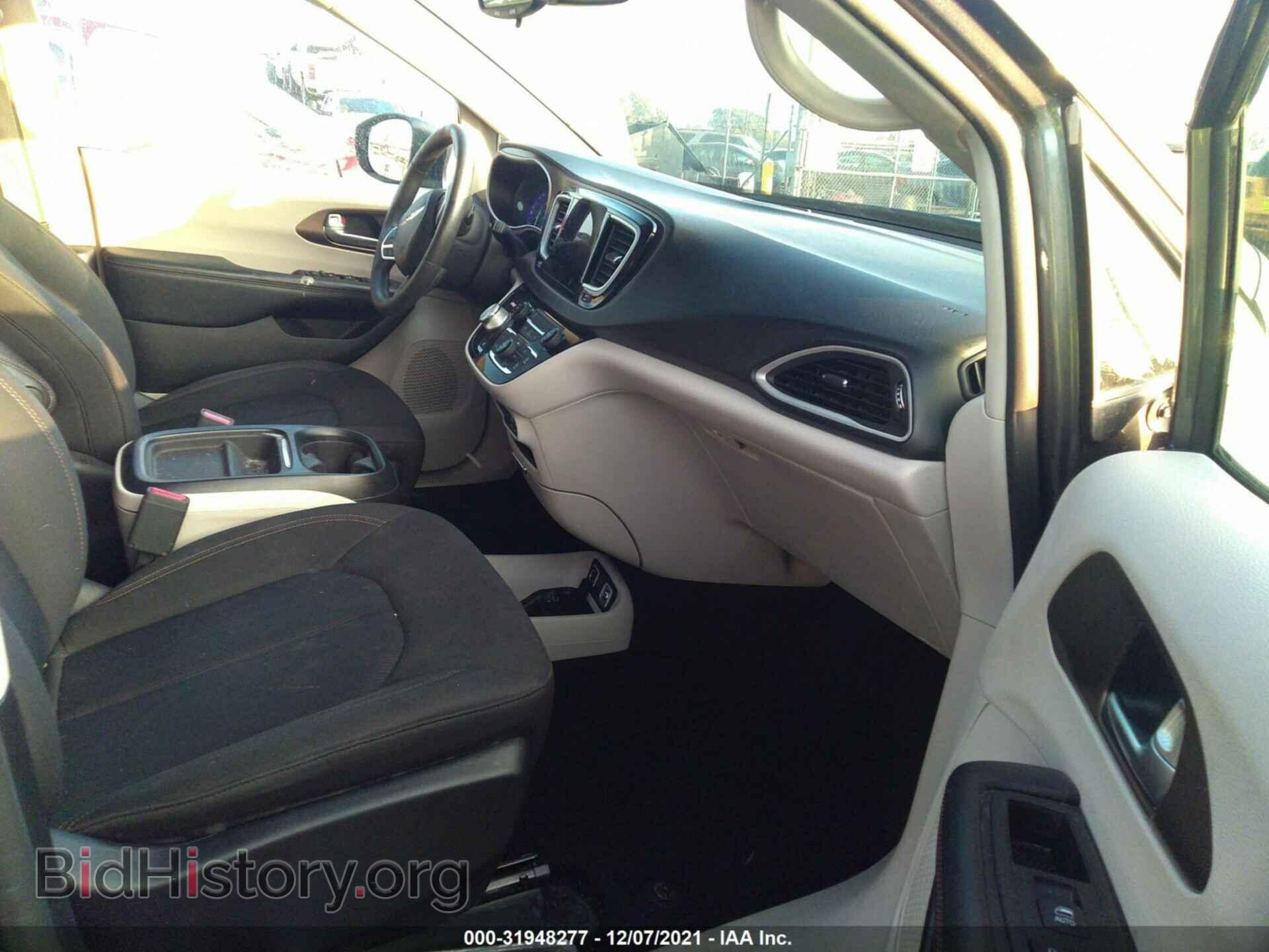 2017 CHRYSLER PACIFICA - VIN: 2C4RC1BGXHR846572 - Фото 5