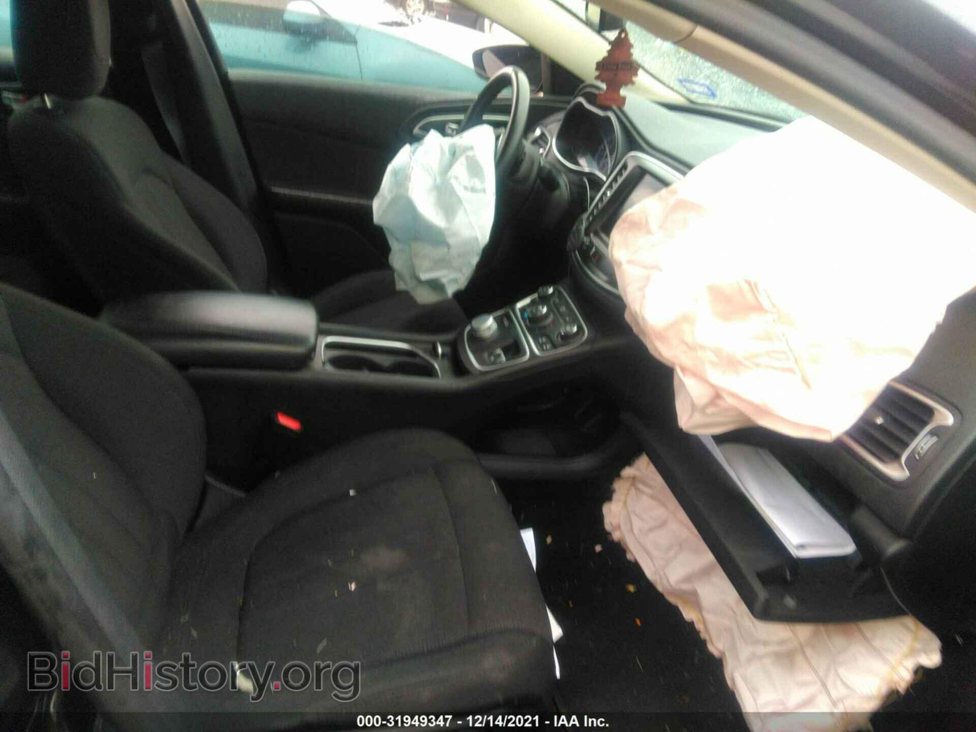 2016 CHRYSLER 200 - VIN: 1C3CCCAB1GN171928 - Фото 5