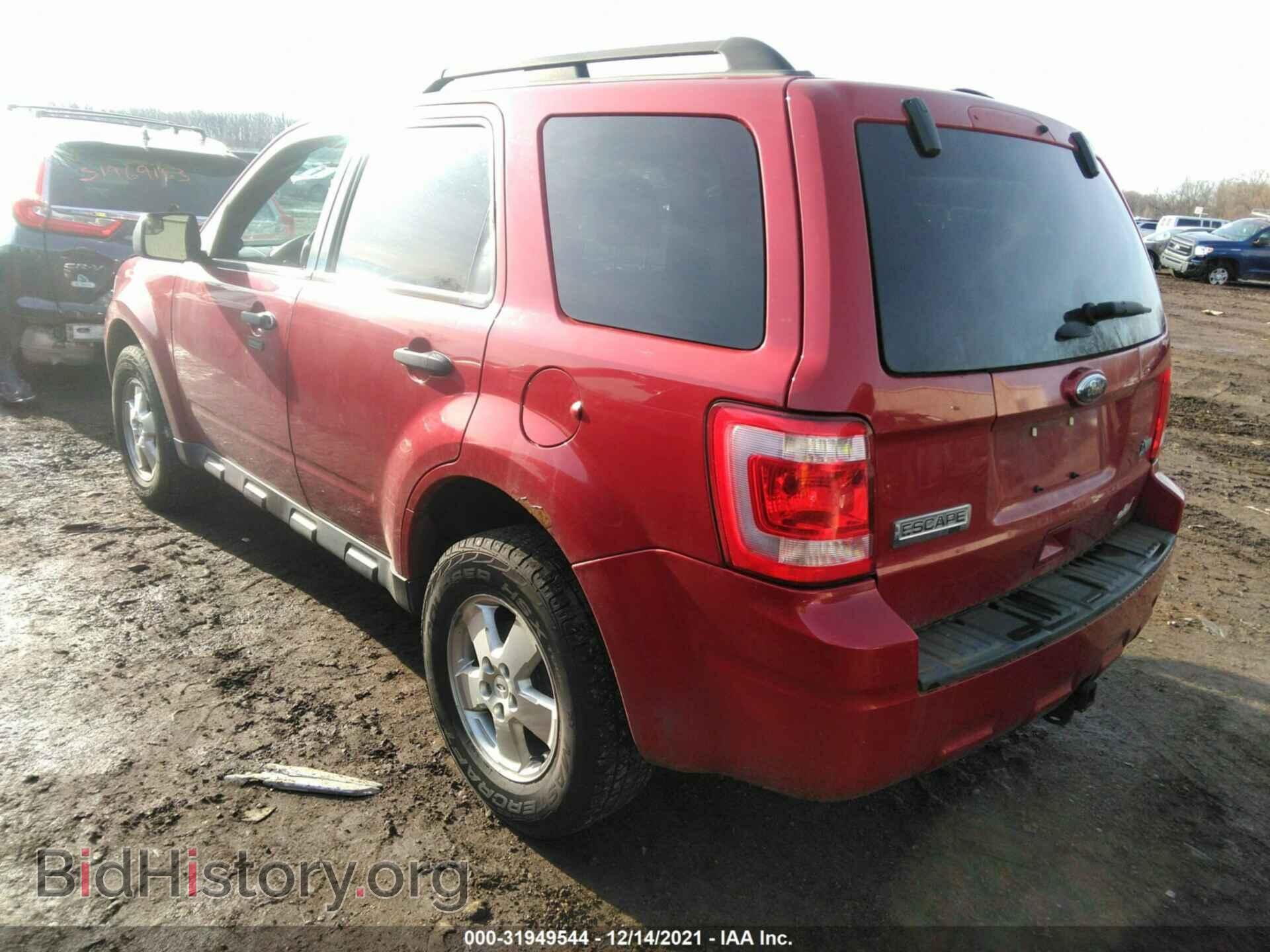 2011 FORD ESCAPE - VIN: 1FMCU0DG7BKB97535 - Фото 3