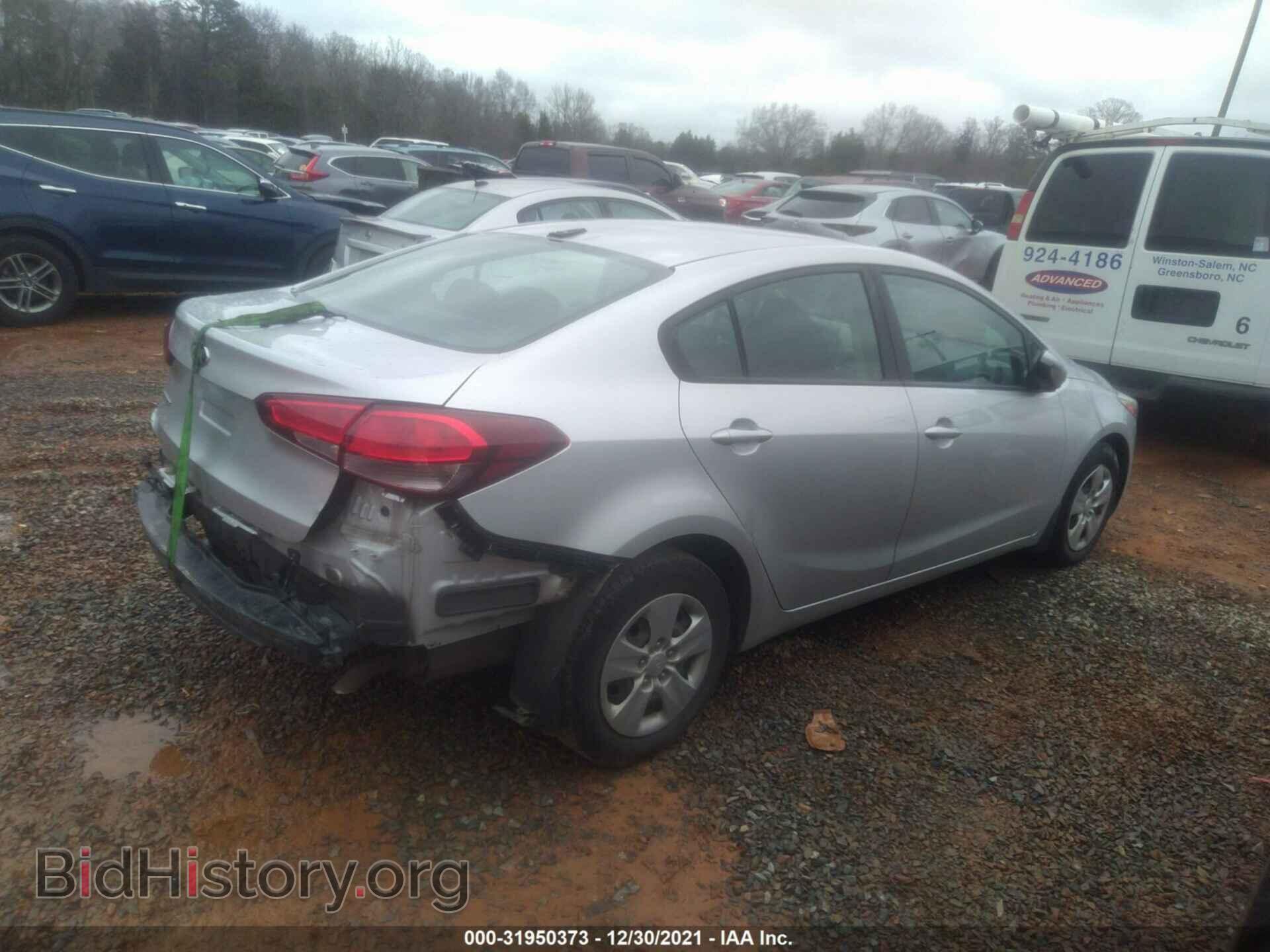2017 KIA FORTE - VIN: 3KPFK4A74HE065864 - Фото 4