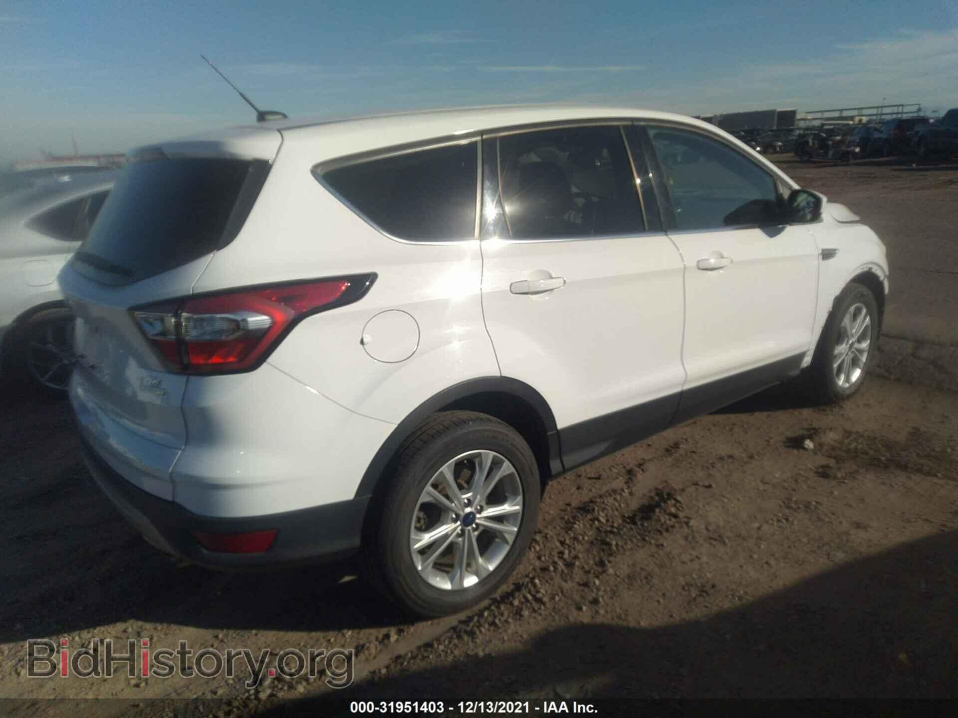 2017 FORD ESCAPE - VIN: 1FMCU0GD6HUC57772 - Фото 4