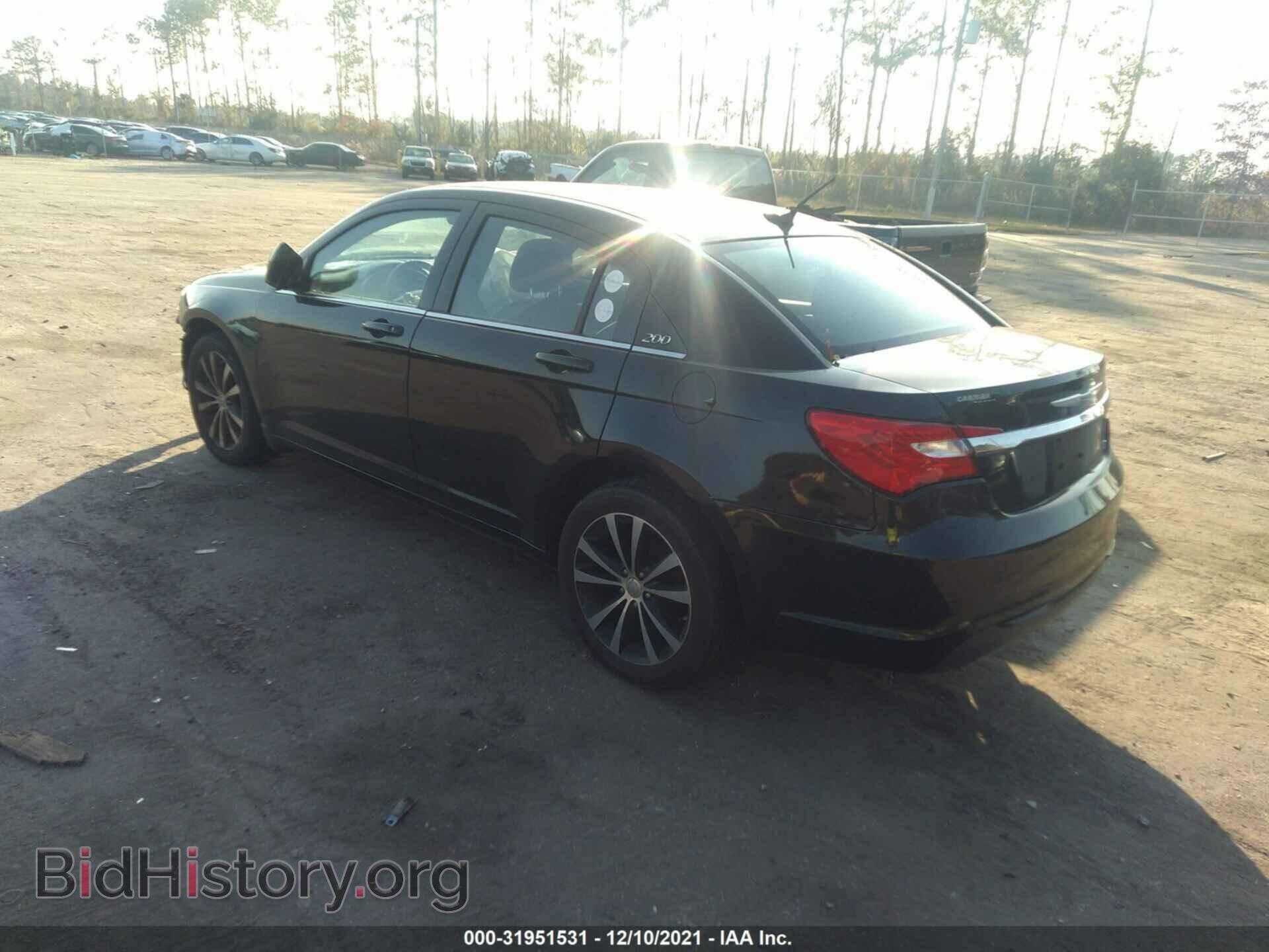 2013 CHRYSLER 200 - VIN: 1C3CCBBB8DN768384 - Фото 3