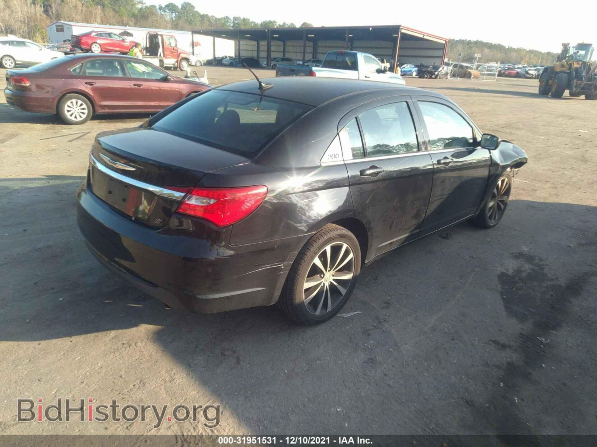 2013 CHRYSLER 200 - VIN: 1C3CCBBB8DN768384 - Фото 4