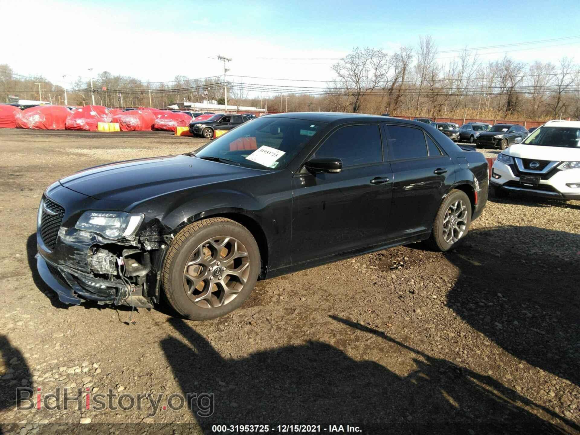 2017 CHRYSLER 300 - VIN: 2C3CCAGG8HH624220 - Фото 2