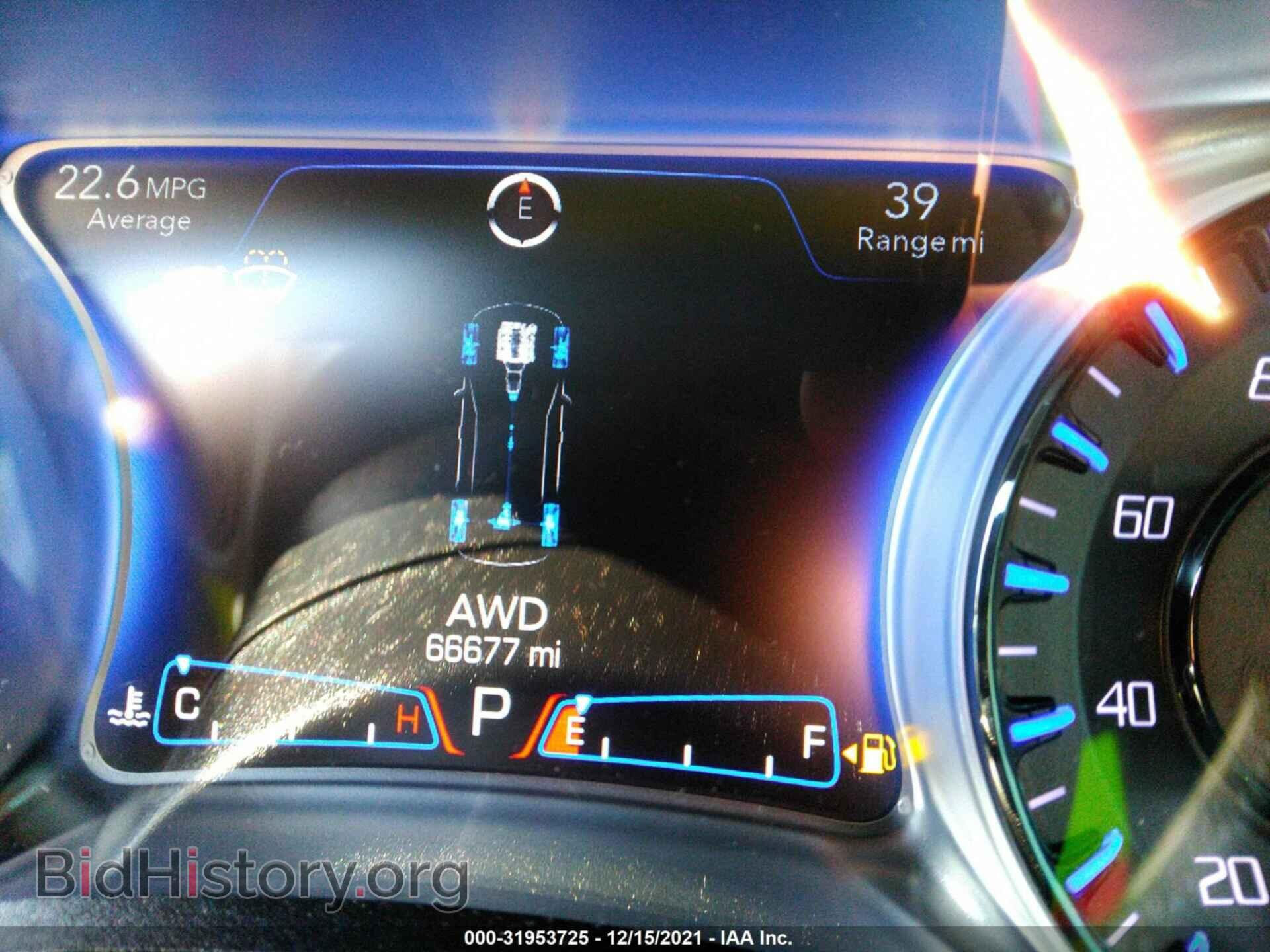 2017 CHRYSLER 300 - VIN: 2C3CCAGG8HH624220 - Фото 7