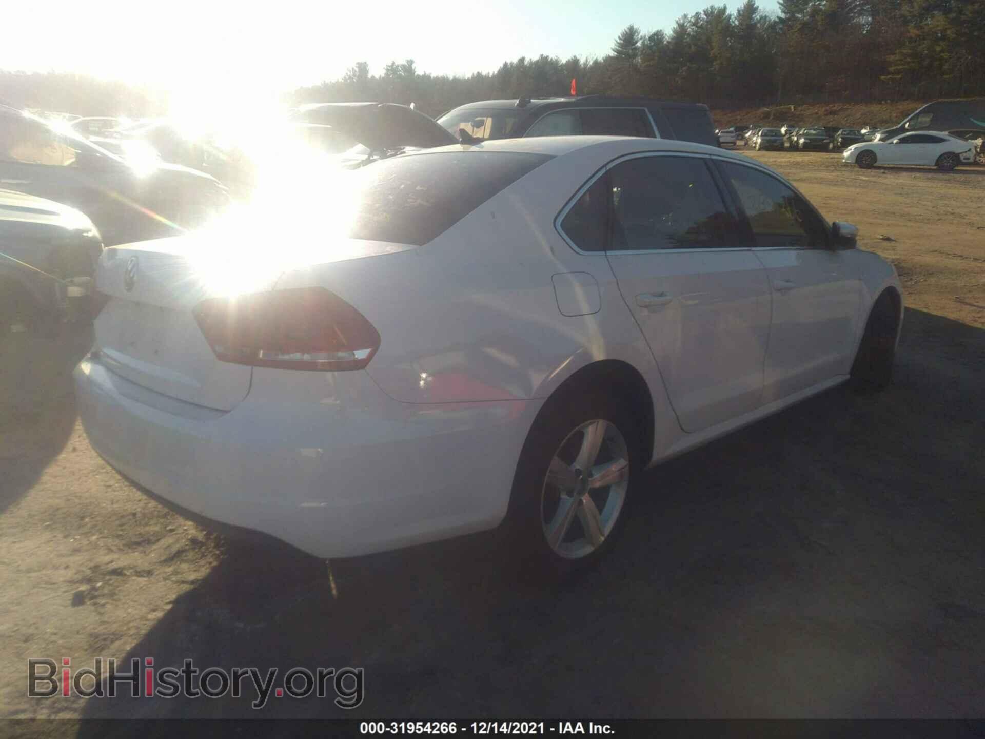 2012 VOLKSWAGEN PASSAT - VIN: 1VWBP7A30CC024160 - Фото 4