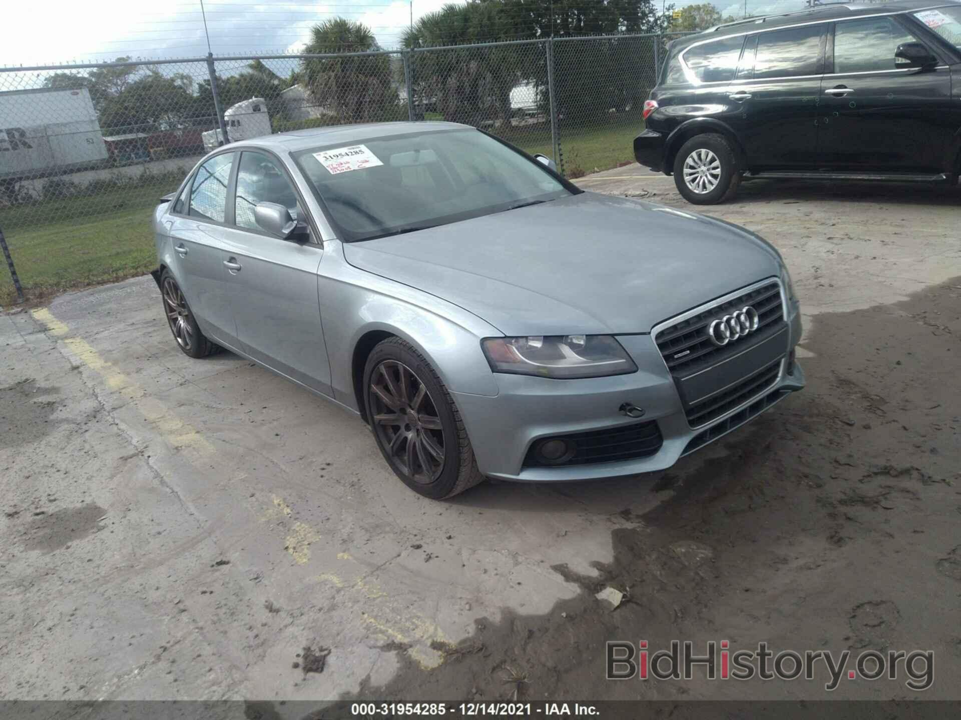 Photo WAUDFAFL3BN044102 - AUDI A4 2011