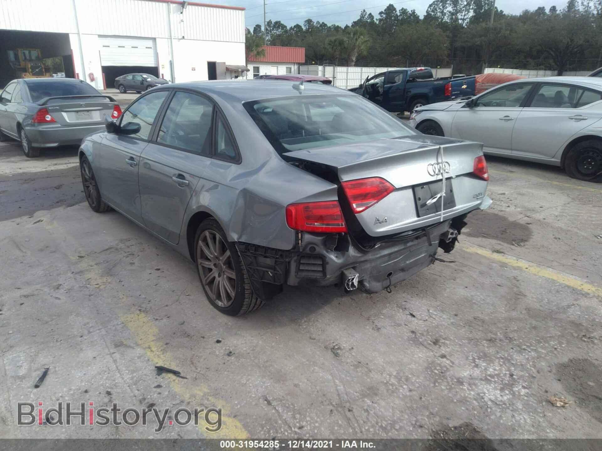 2011 AUDI A4 - VIN: WAUDFAFL3BN044102 - Фото 3