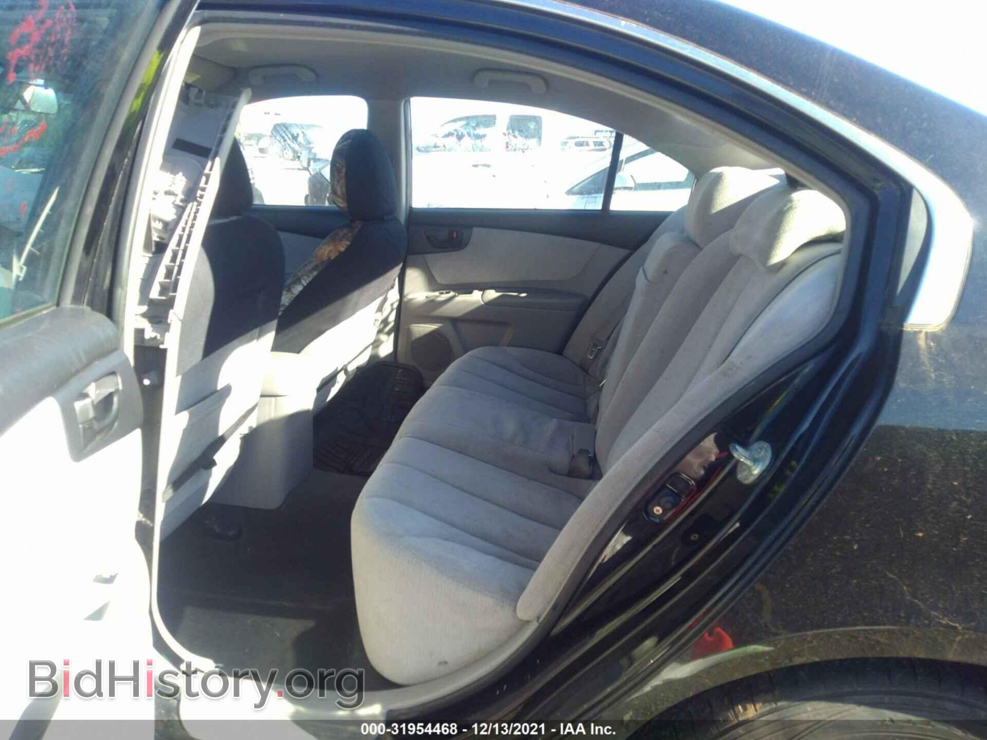 2008 KIA OPTIMA - VIN: KNAGE123185199889 - Фото 8