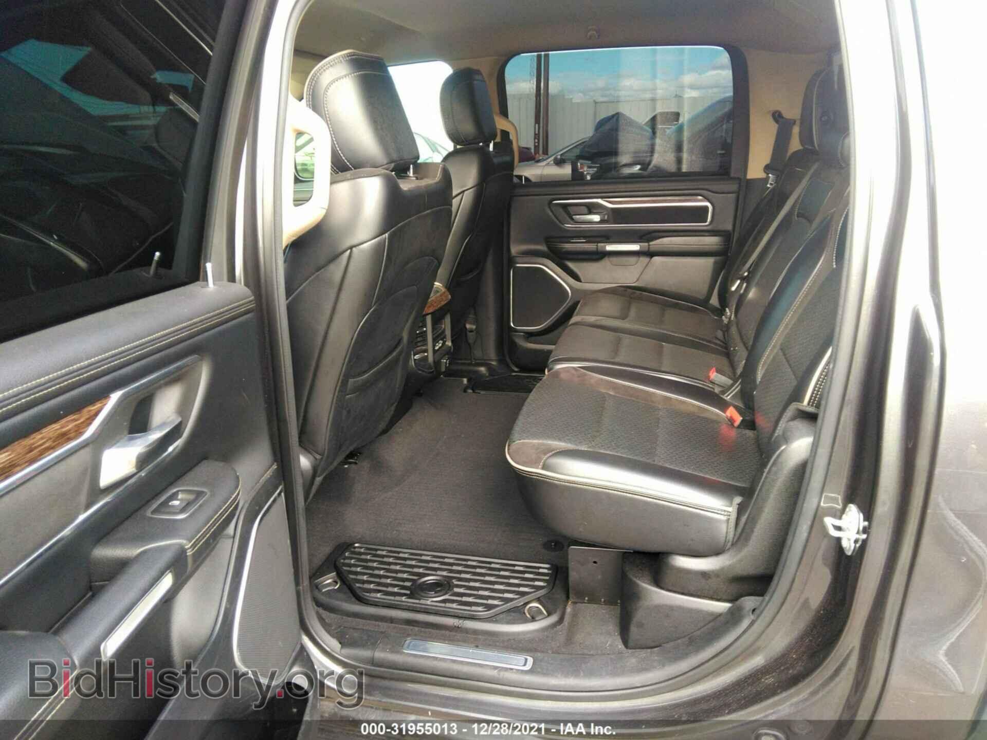 2019 RAM 1500 - VIN: 1C6SRFRT1KN570522 - Фото 8