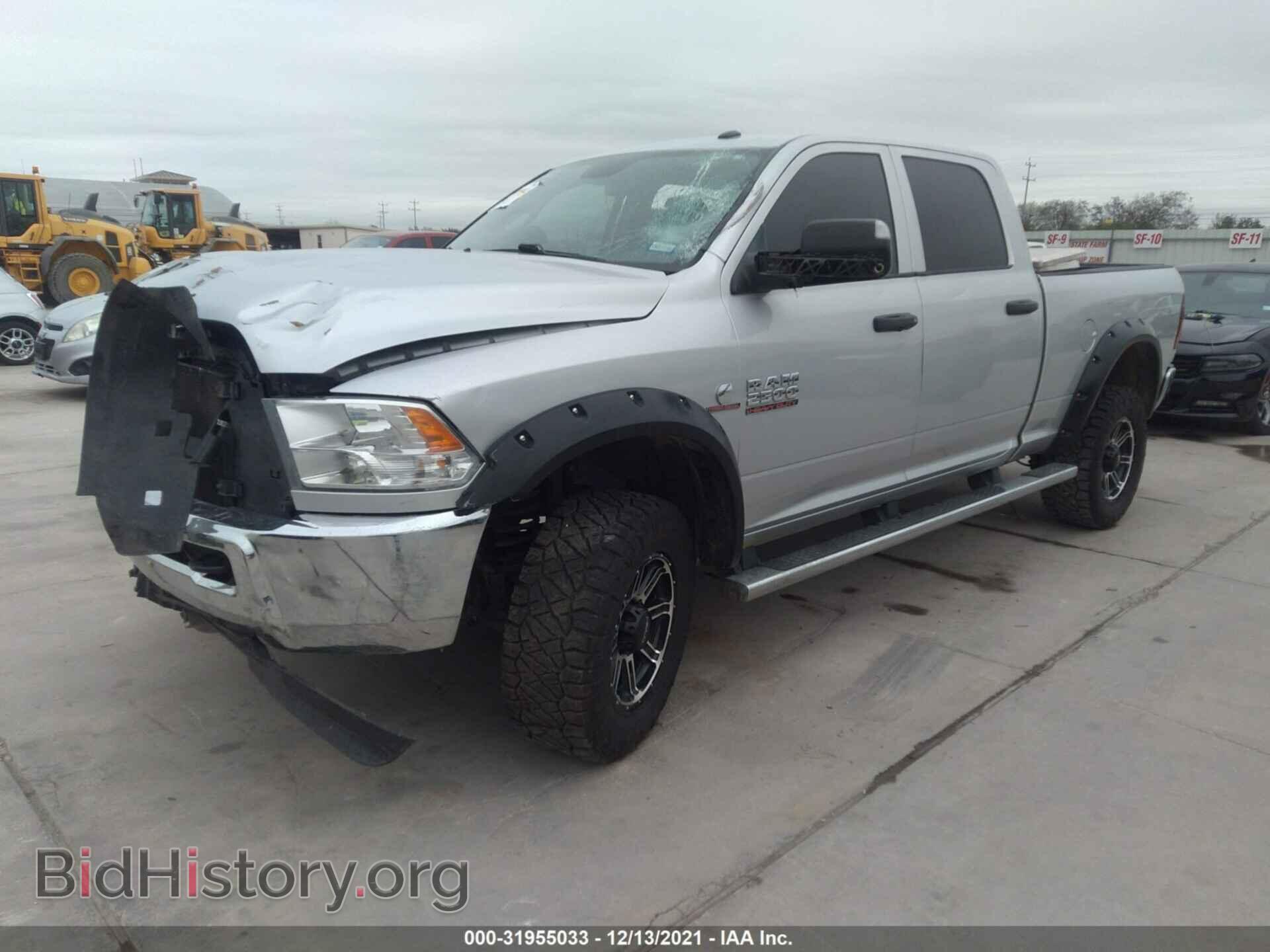 2016 RAM 2500 - VIN: 3C6UR5CL5GG281011 - Фото 2