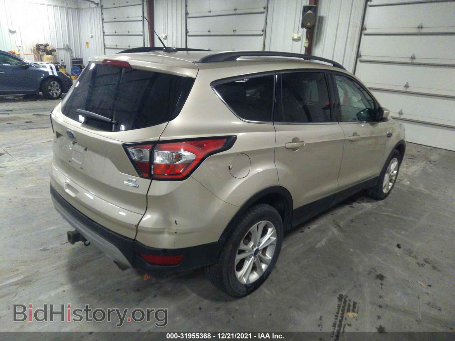 2017 FORD ESCAPE - VIN: 1FMCU9G90HUE47843 - Фото 4
