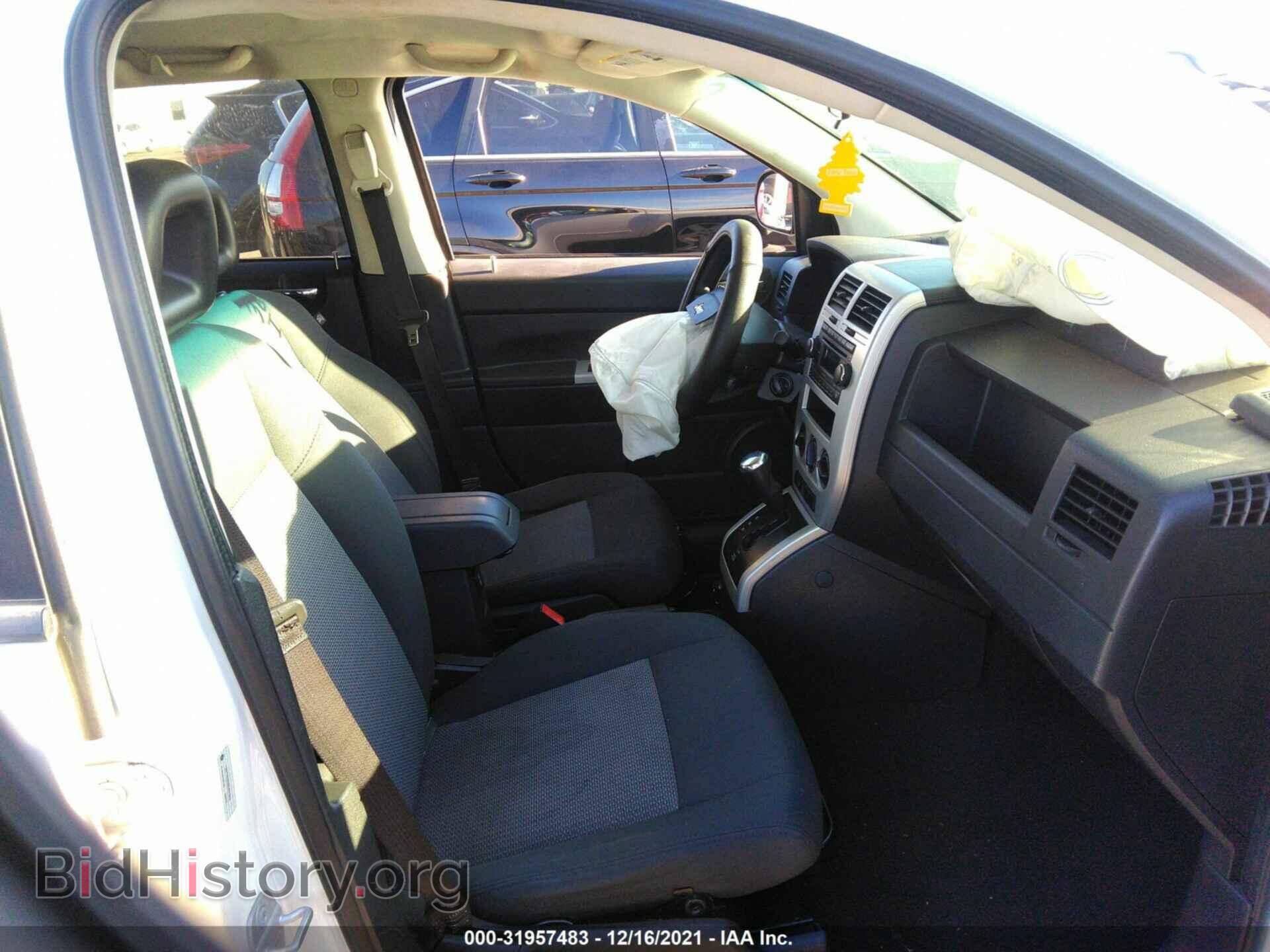 2008 JEEP COMPASS - VIN: 1J8FT47W48D691663 - Фото 5