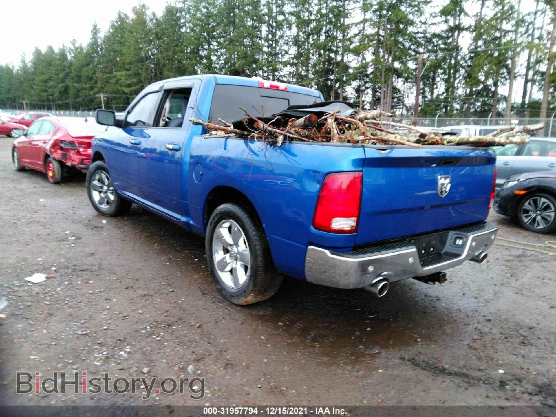 2017 RAM 1500 - VIN: 3C6RR6LT5HG716896 - Фото 3