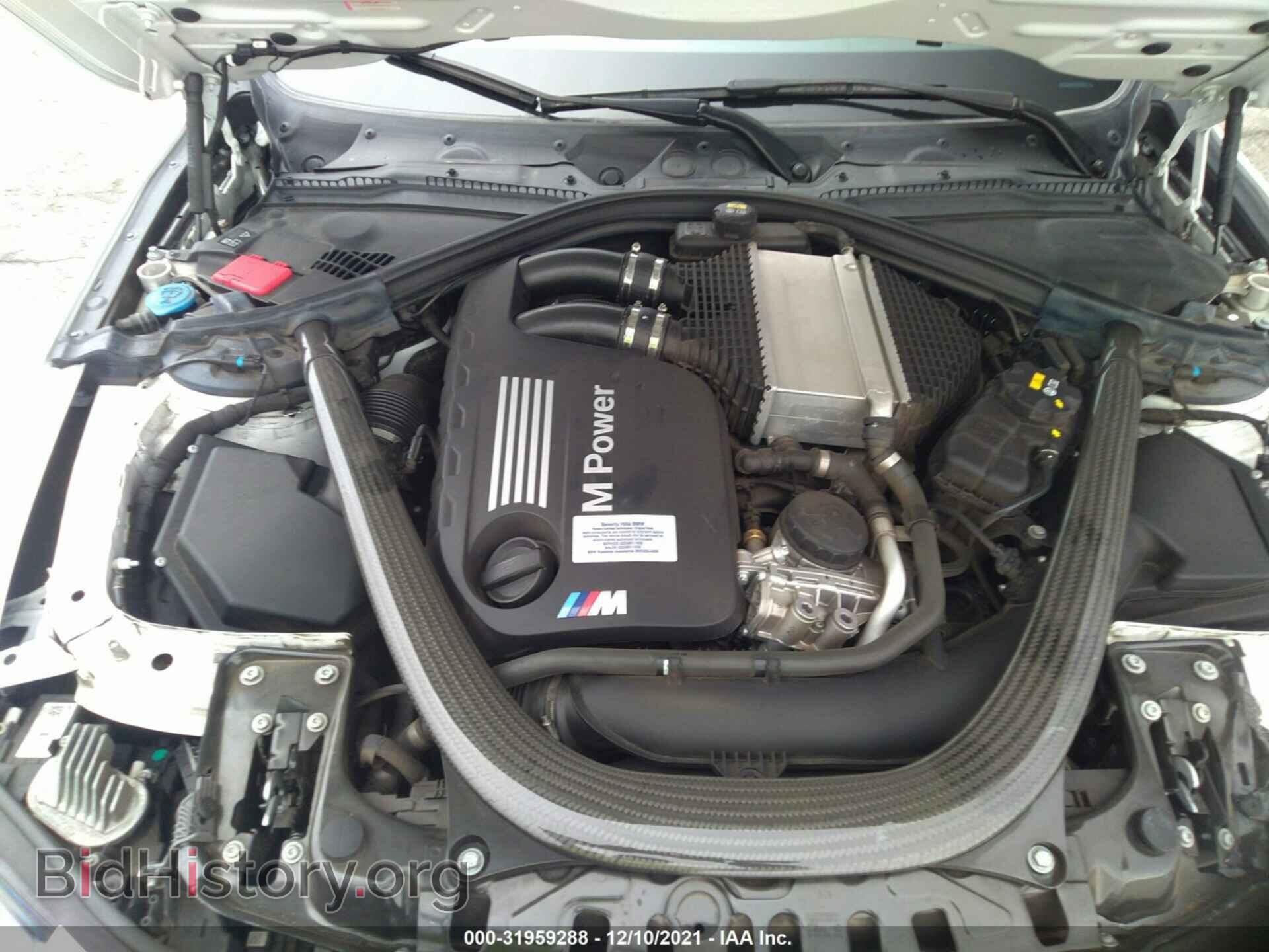 2018 BMW M3 - VIN: WBS8M9C52J5L01000 - Фото 10