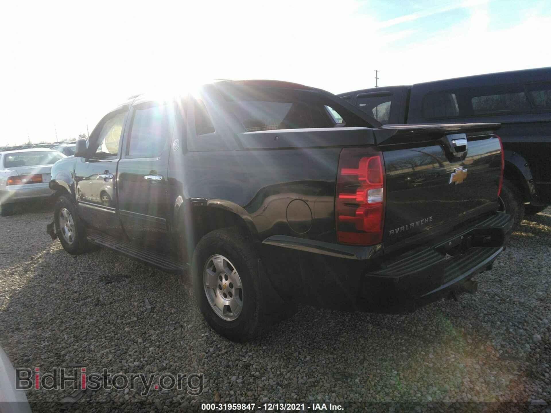 2013 CHEVROLET AVALANCHE - VIN: 3GNTKEE76DG140654 - Фото 3