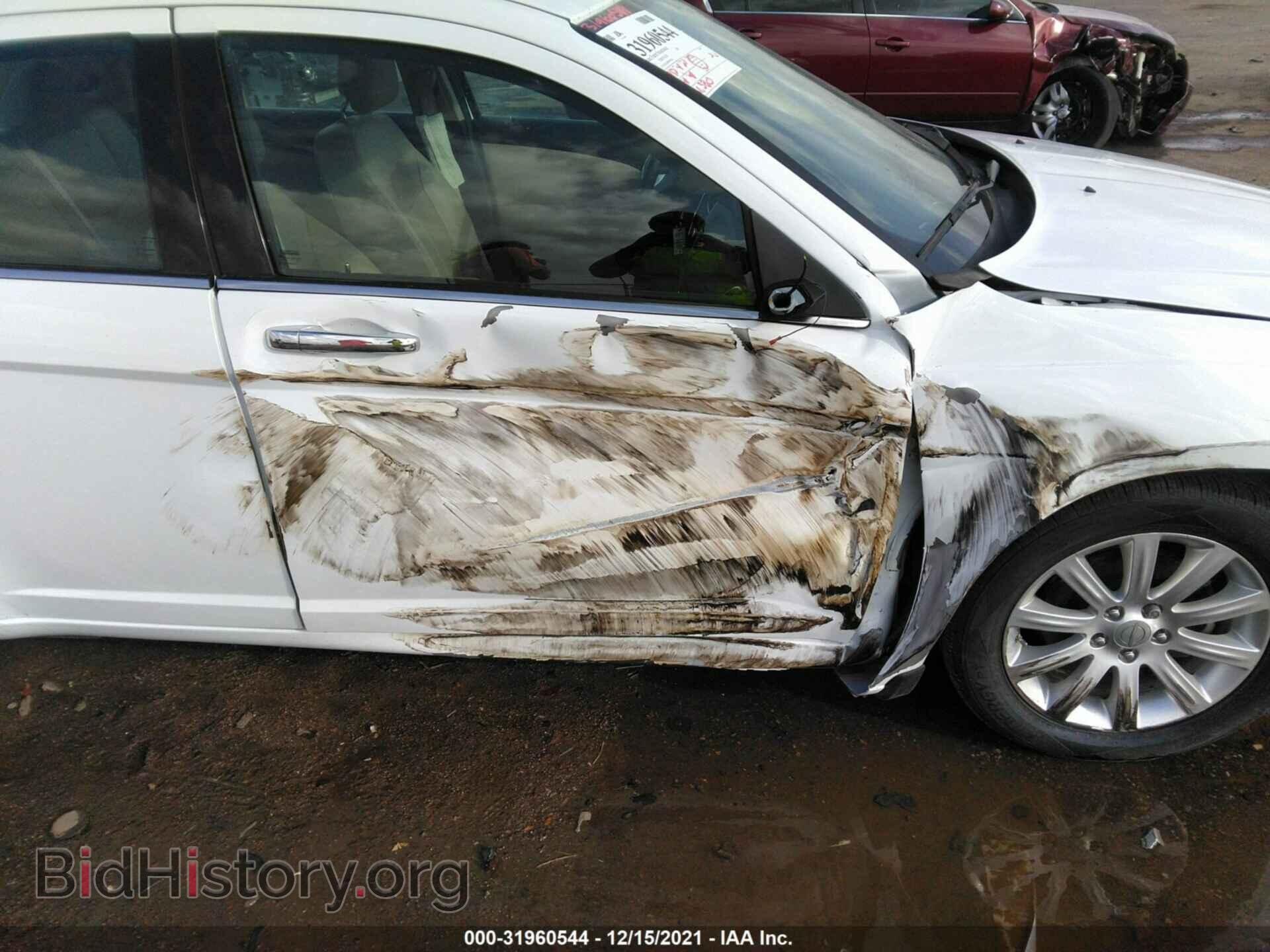2013 CHRYSLER 200 - VIN: 1C3CCBCG9DN508263 - Фото 6