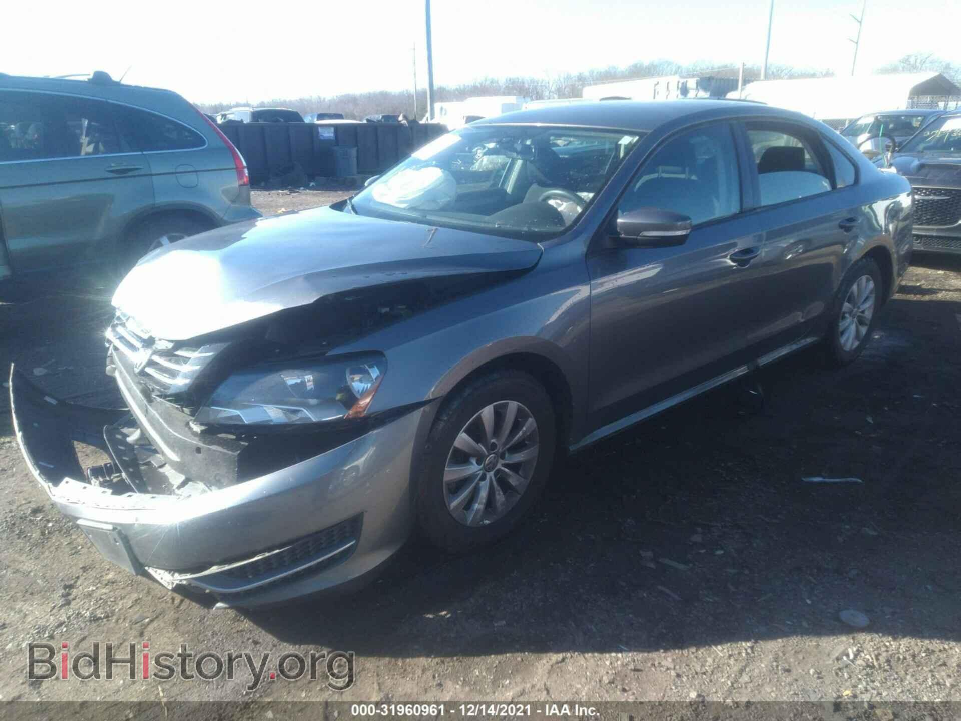 2013 VOLKSWAGEN PASSAT - VIN: 1VWAP7A33DC084267 - Фото 2