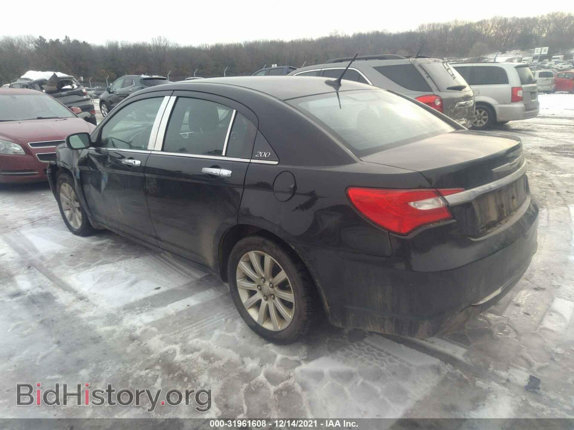 2011 CHRYSLER 200 - VIN: 1C3BC1FB2BN569974 - Фото 3