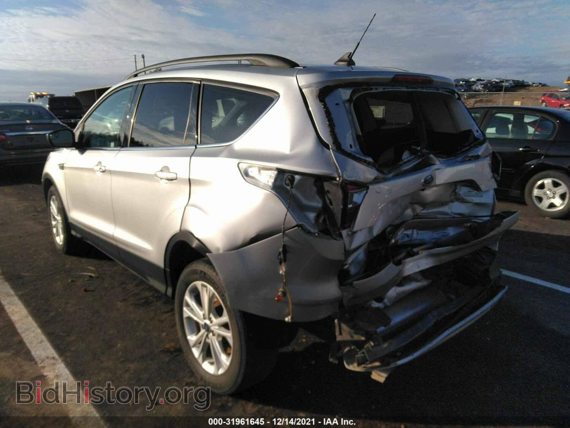 2018 FORD ESCAPE - VIN: 1FMCU0GD5JUD41300 - Фото 3
